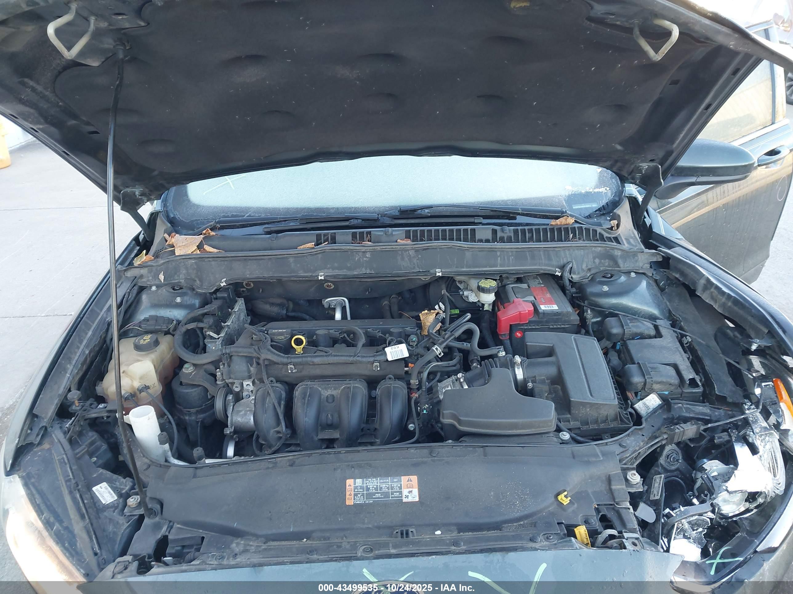 FORD FUSION image 10
