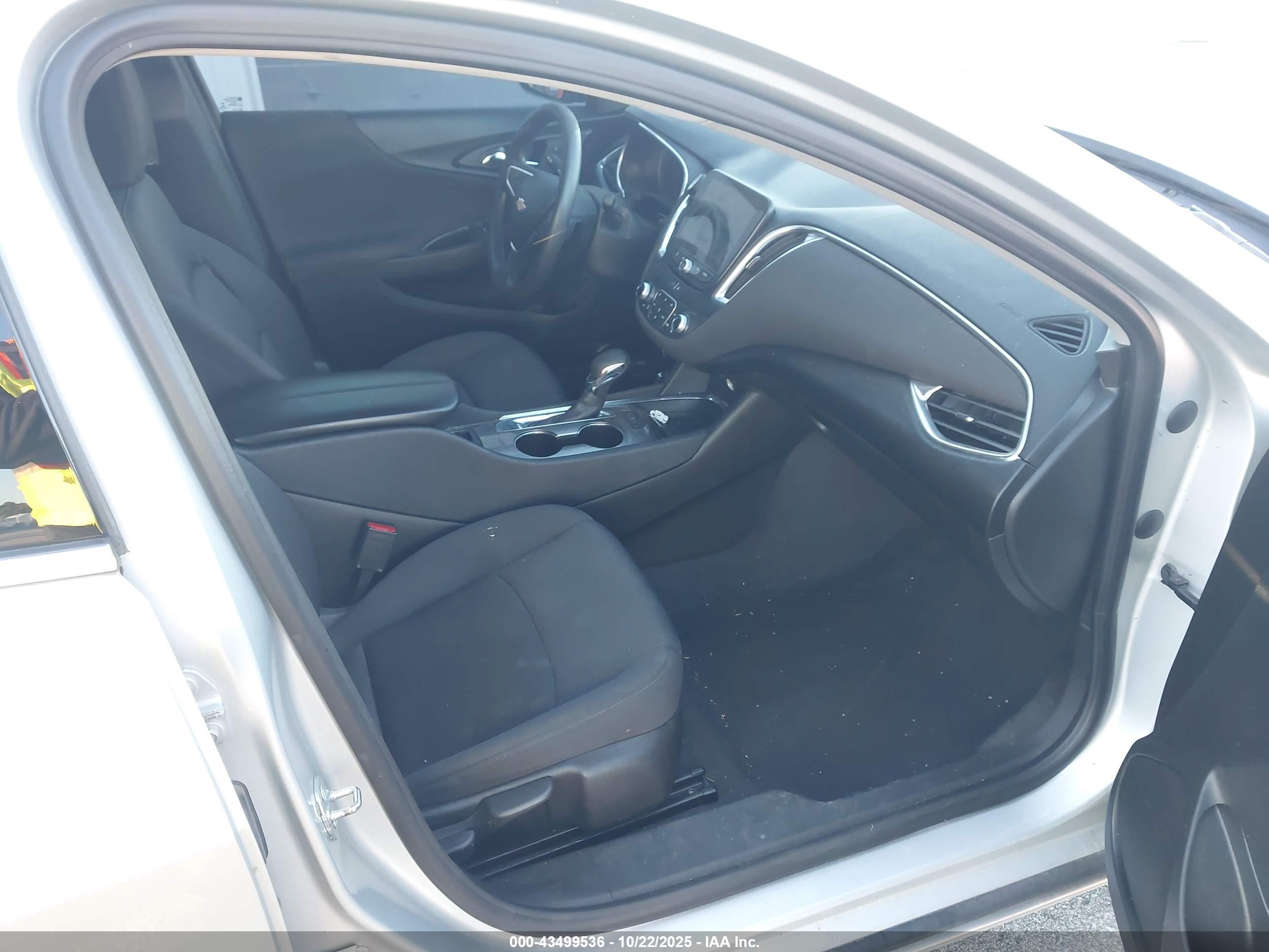 CHEVROLET MALIBU image 5