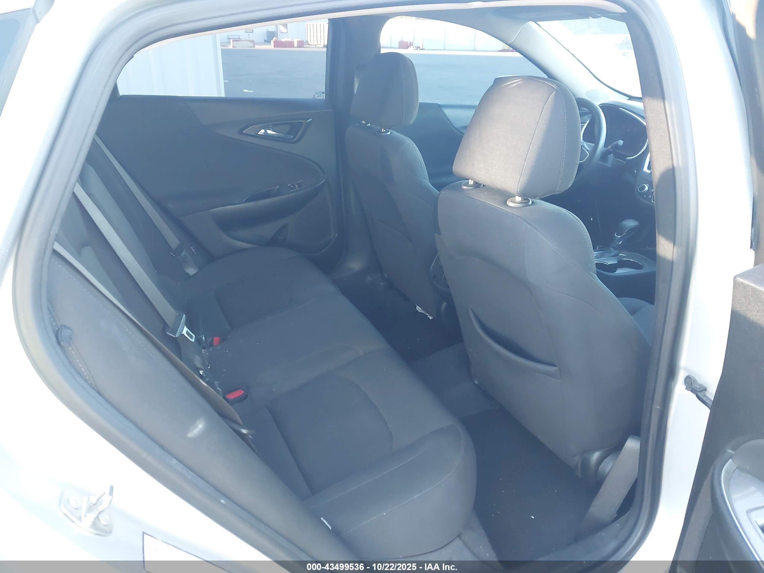 CHEVROLET MALIBU image 8