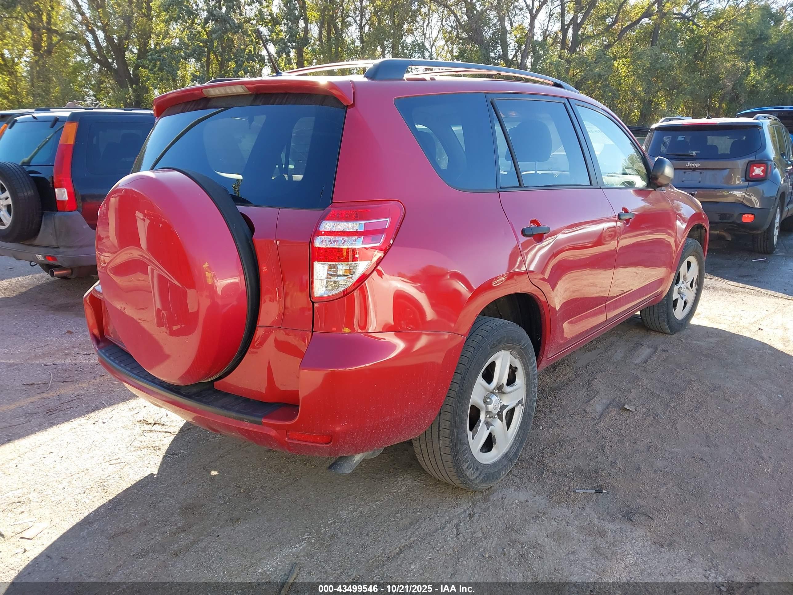TOYOTA RAV4 image 4