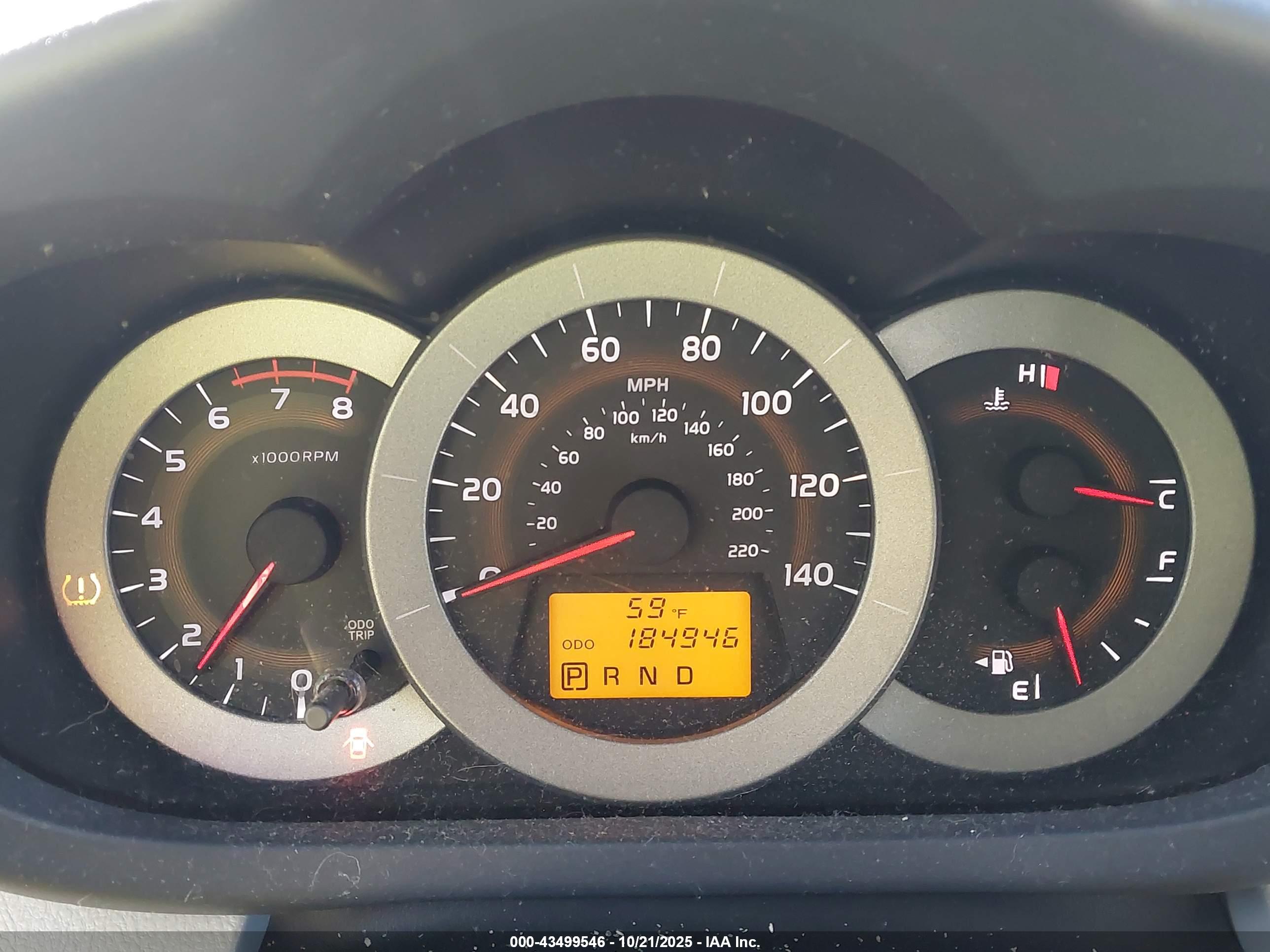 TOYOTA RAV4 image 7
