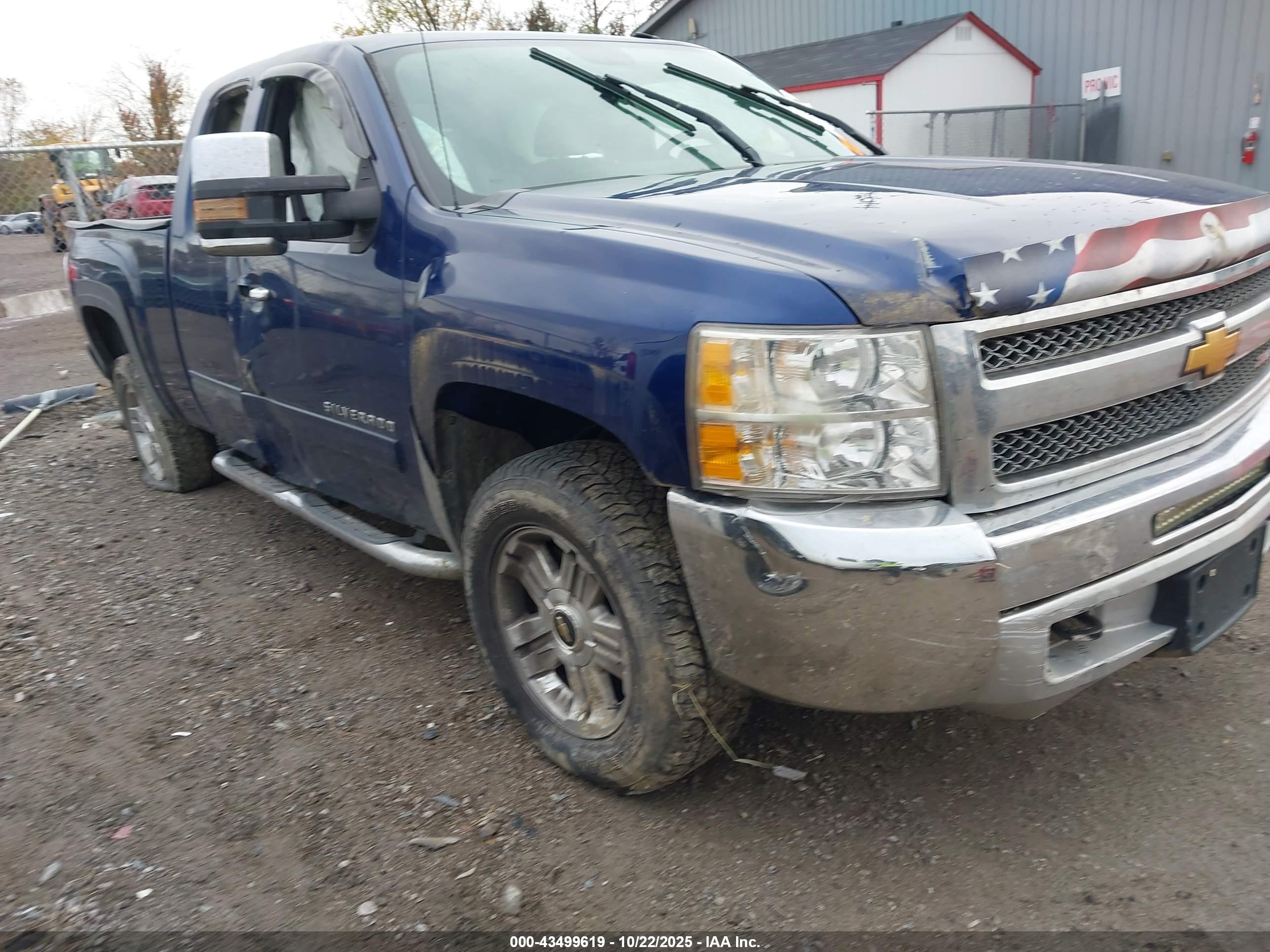 CHEVROLET SILVERADO image 6