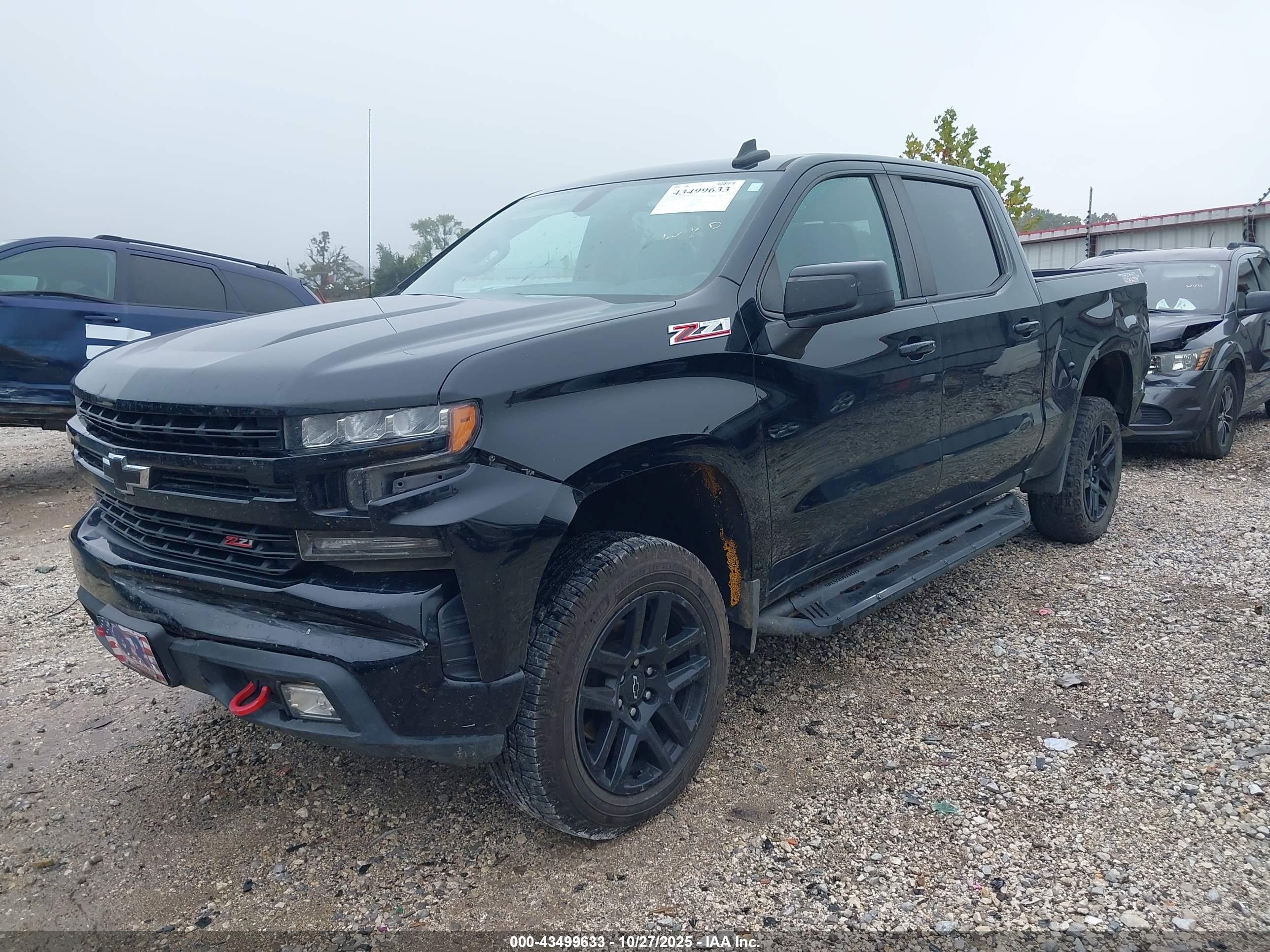 CHEVROLET SILVERADO image 2