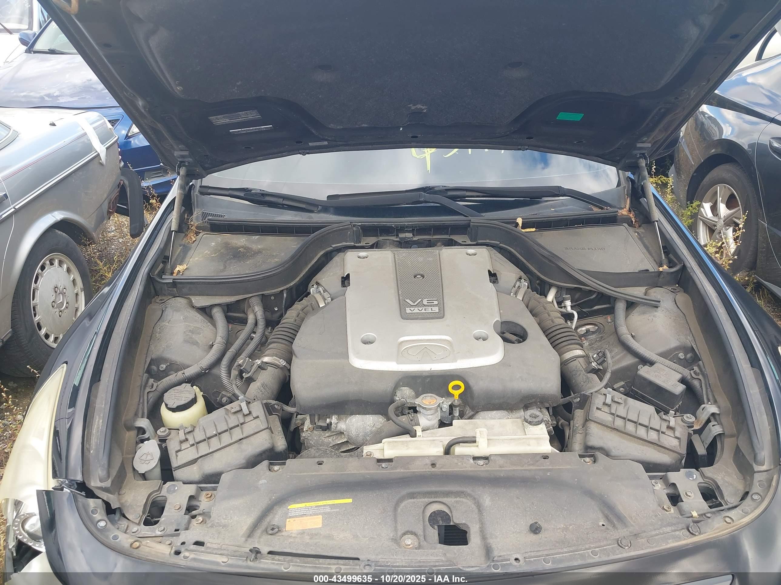 INFINITI G37 image 10