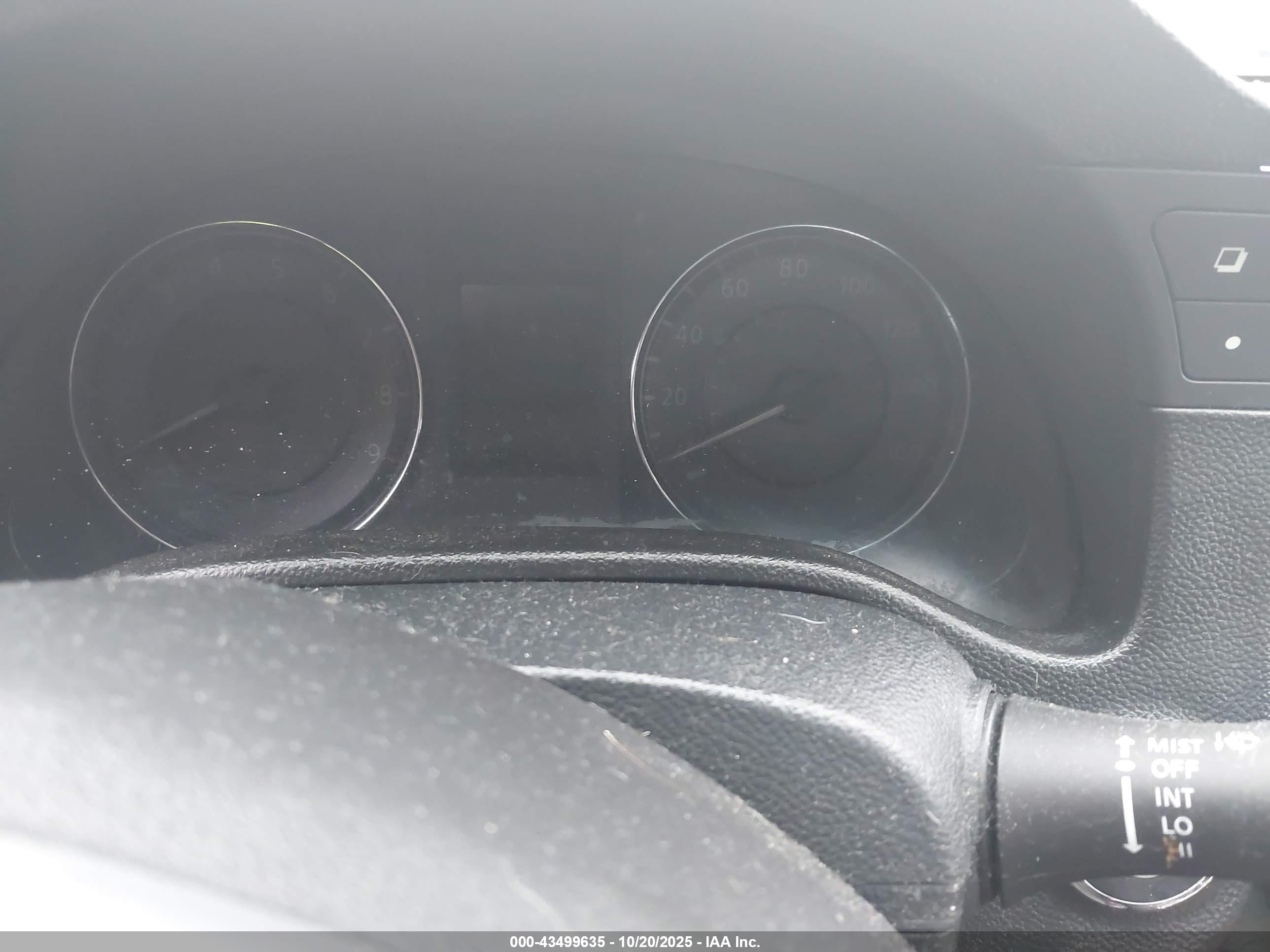 INFINITI G37 image 7