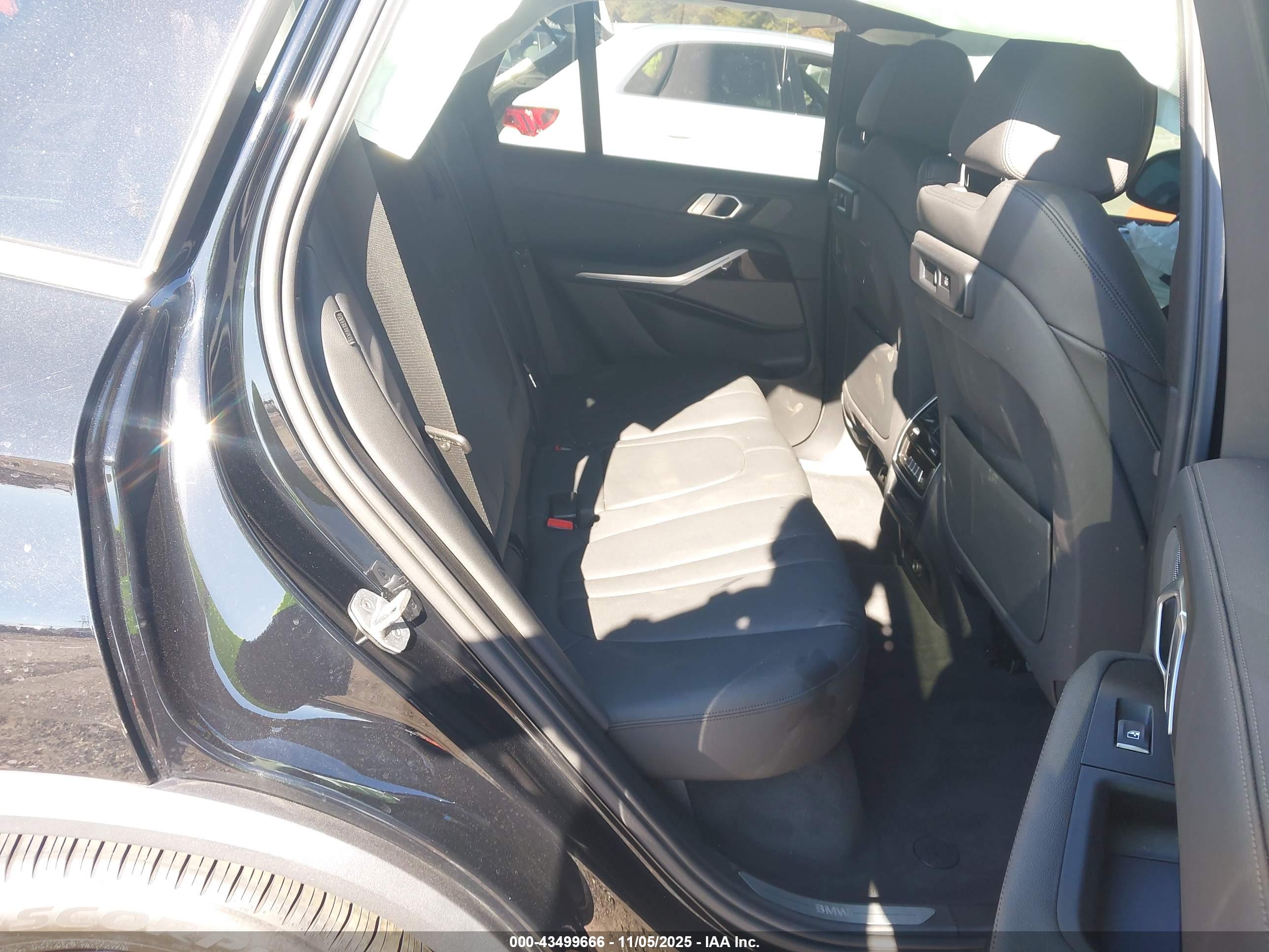 BMW X5 image 8