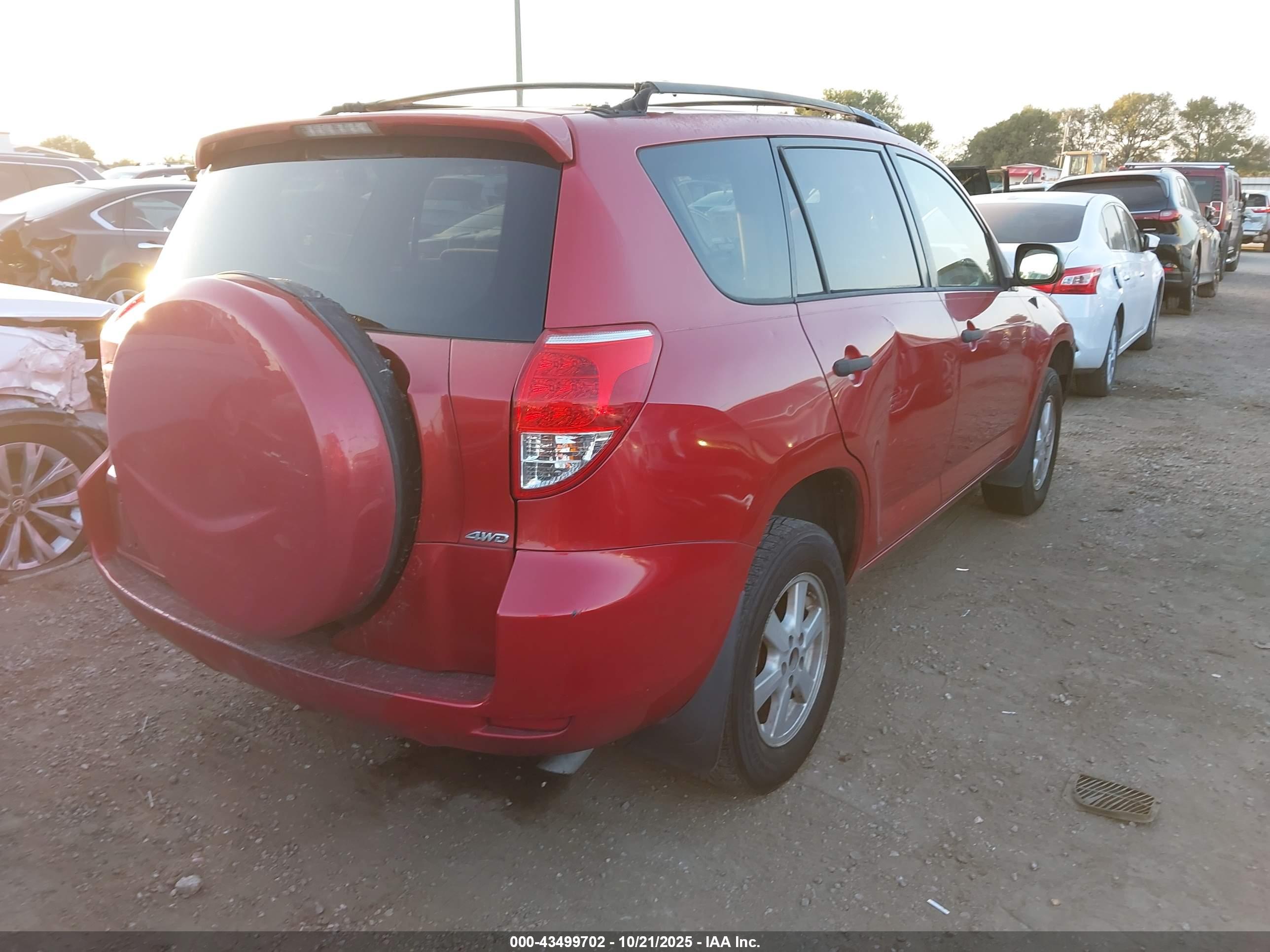 TOYOTA RAV4 image 4