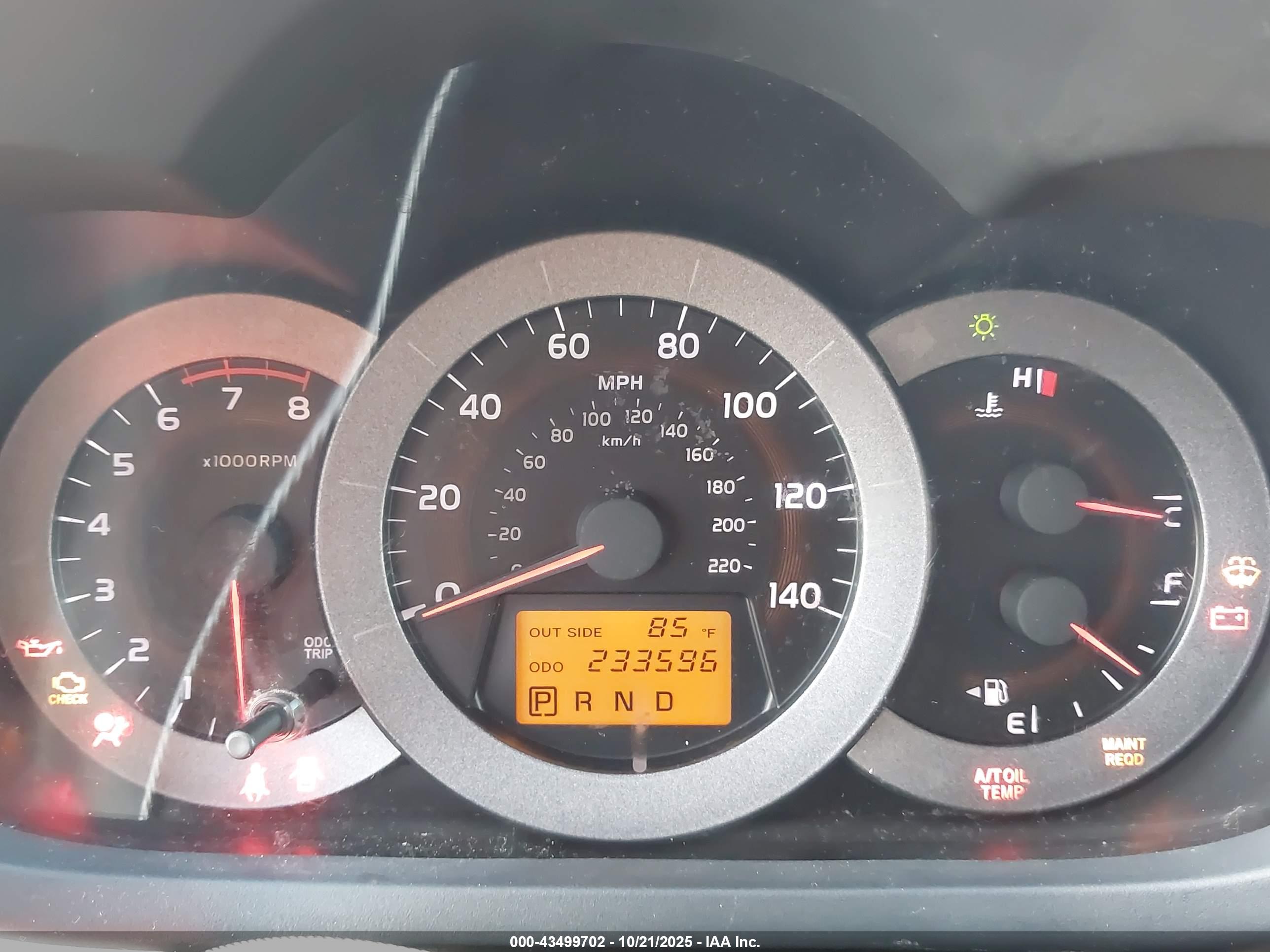 TOYOTA RAV4 image 7
