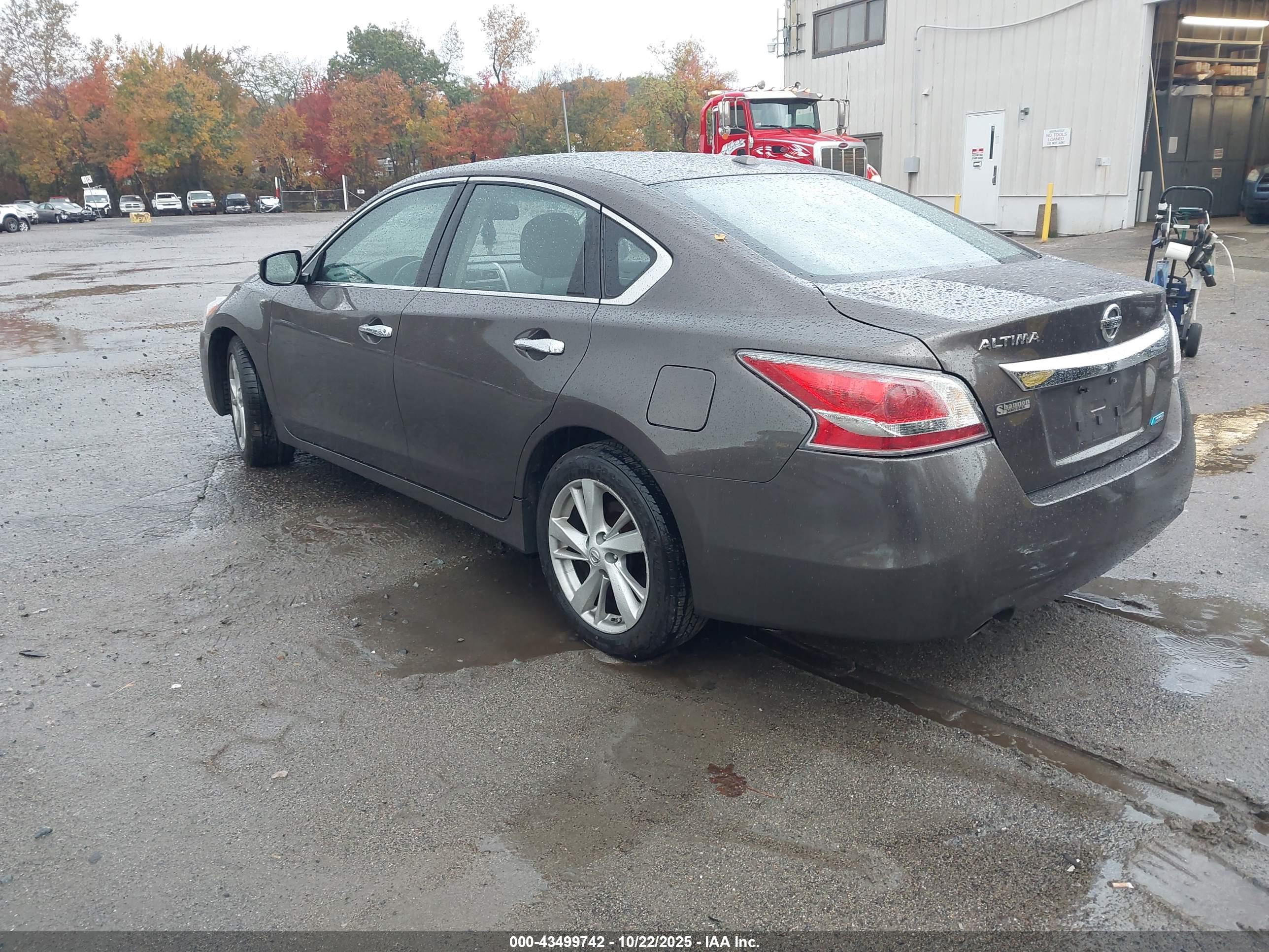 NISSAN ALTIMA image 3