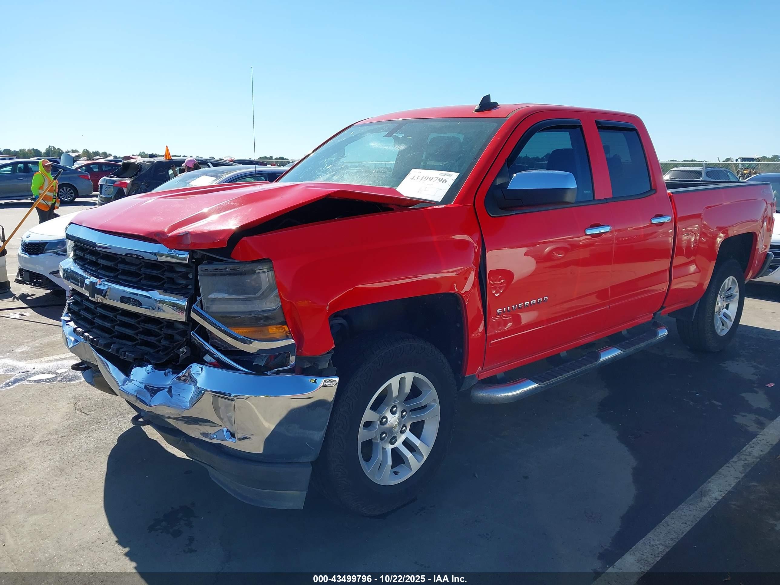 CHEVROLET SILVERADO image 2