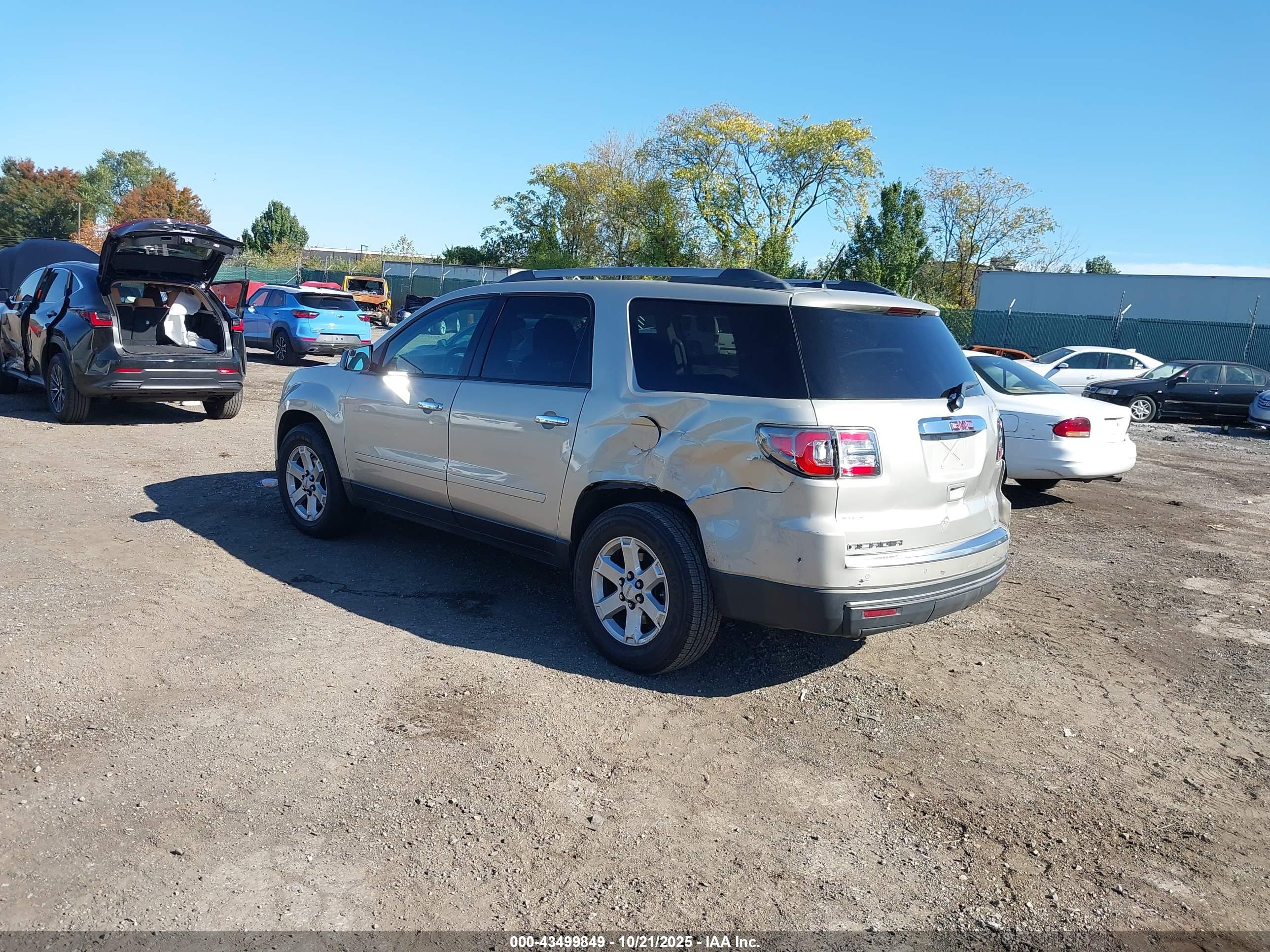 GMC ACADIA image 3