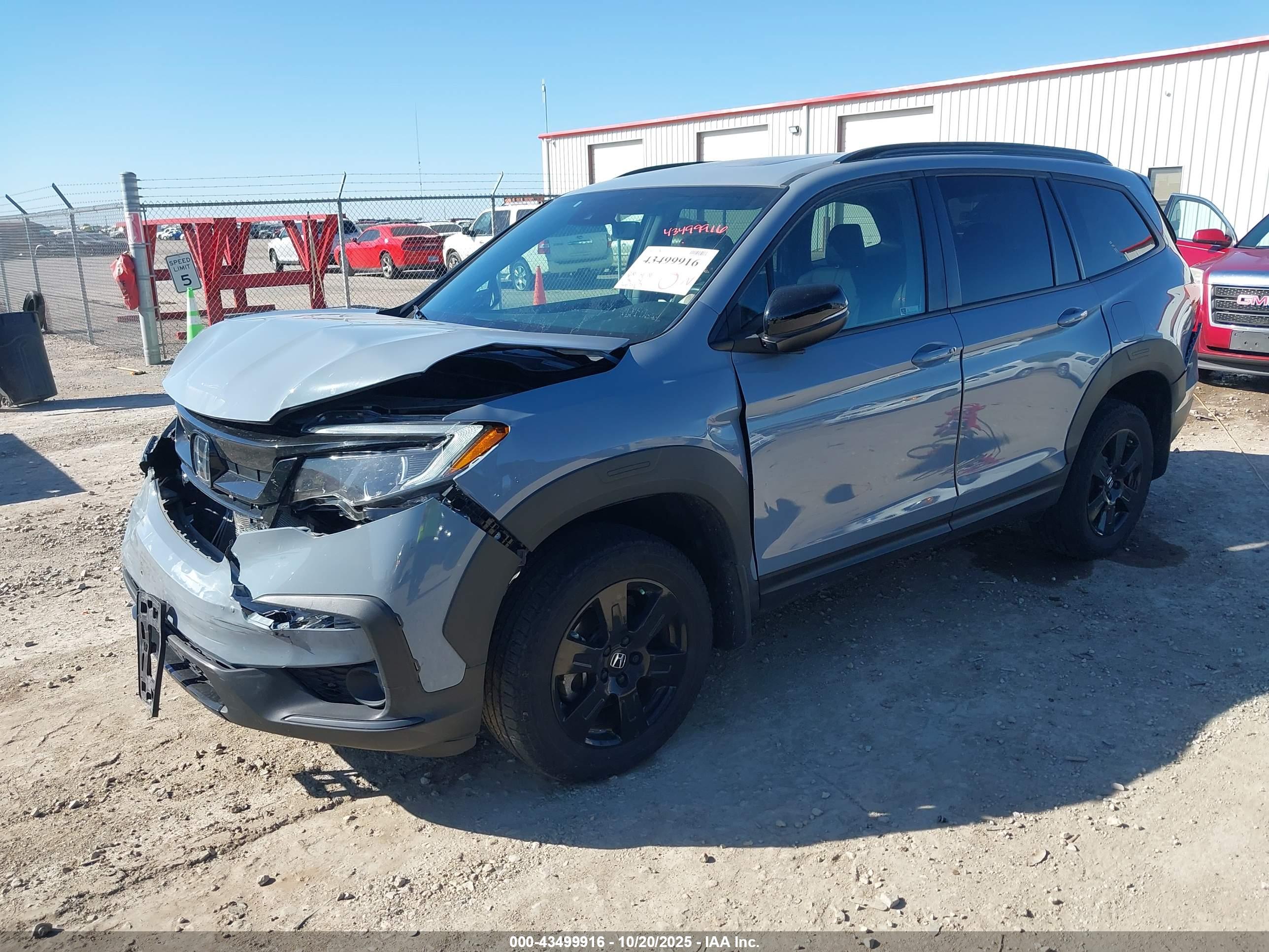HONDA PILOT image 2