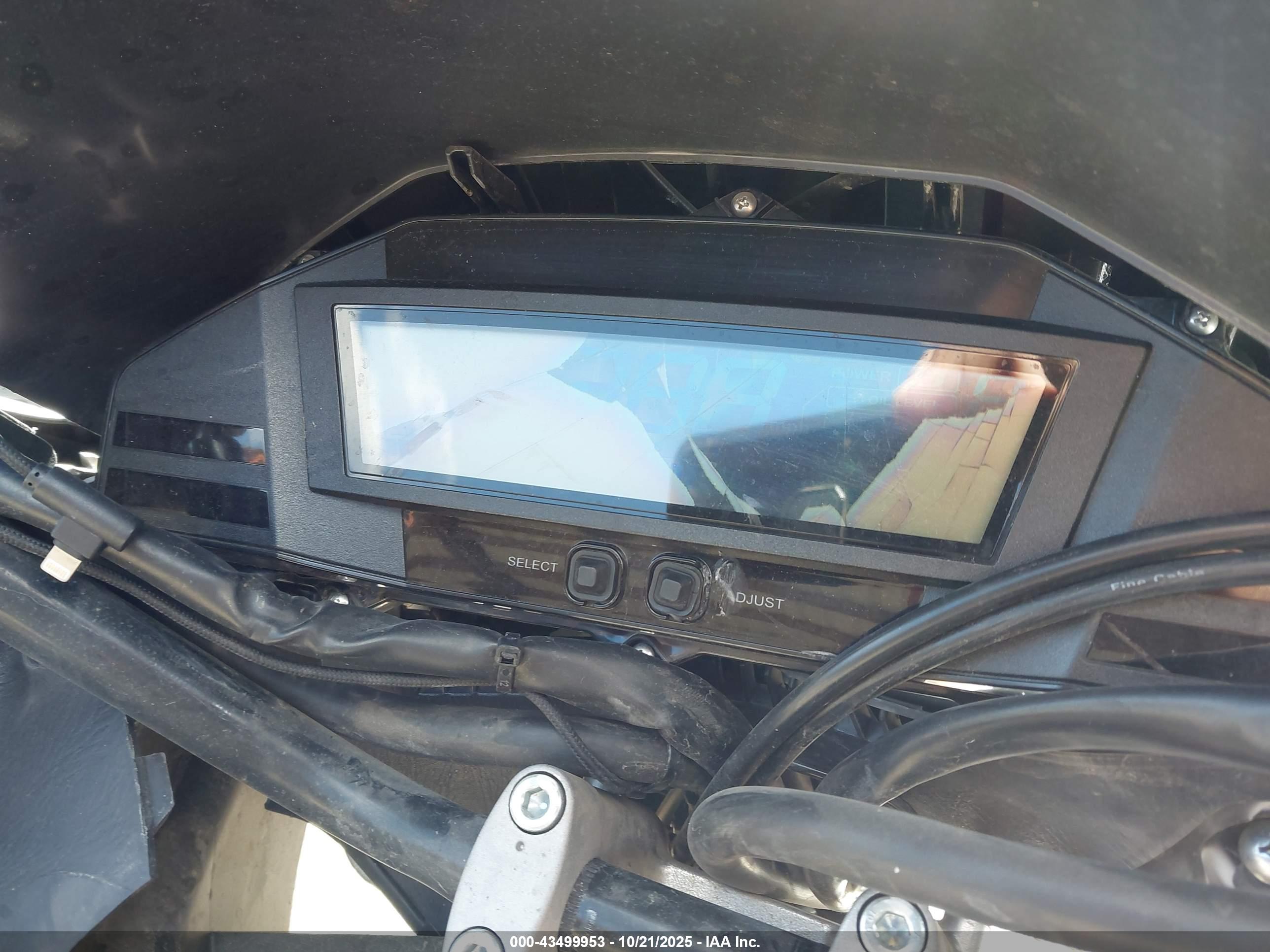 SUZUKI AN650 image 7
