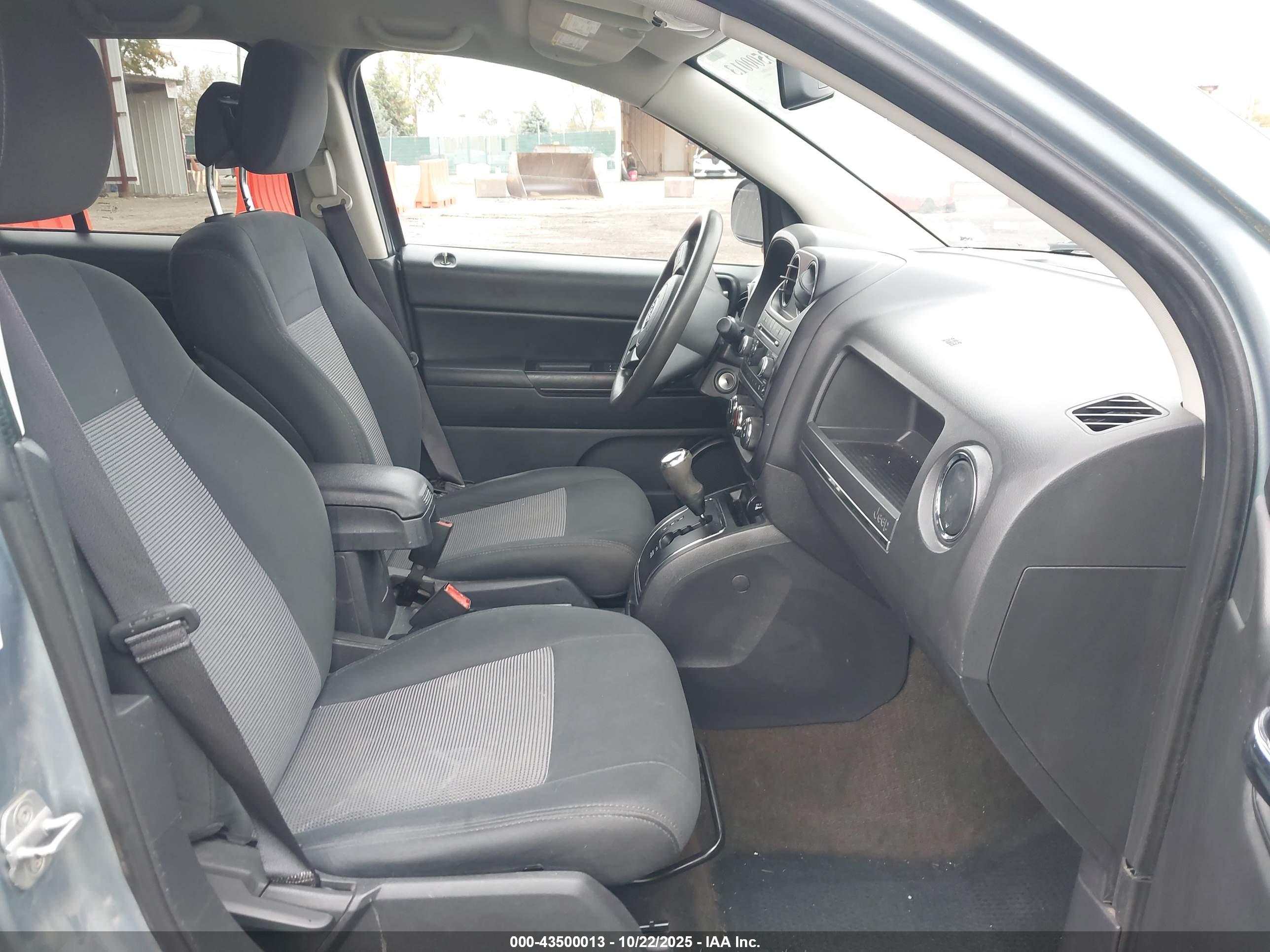 JEEP COMPASS image 5