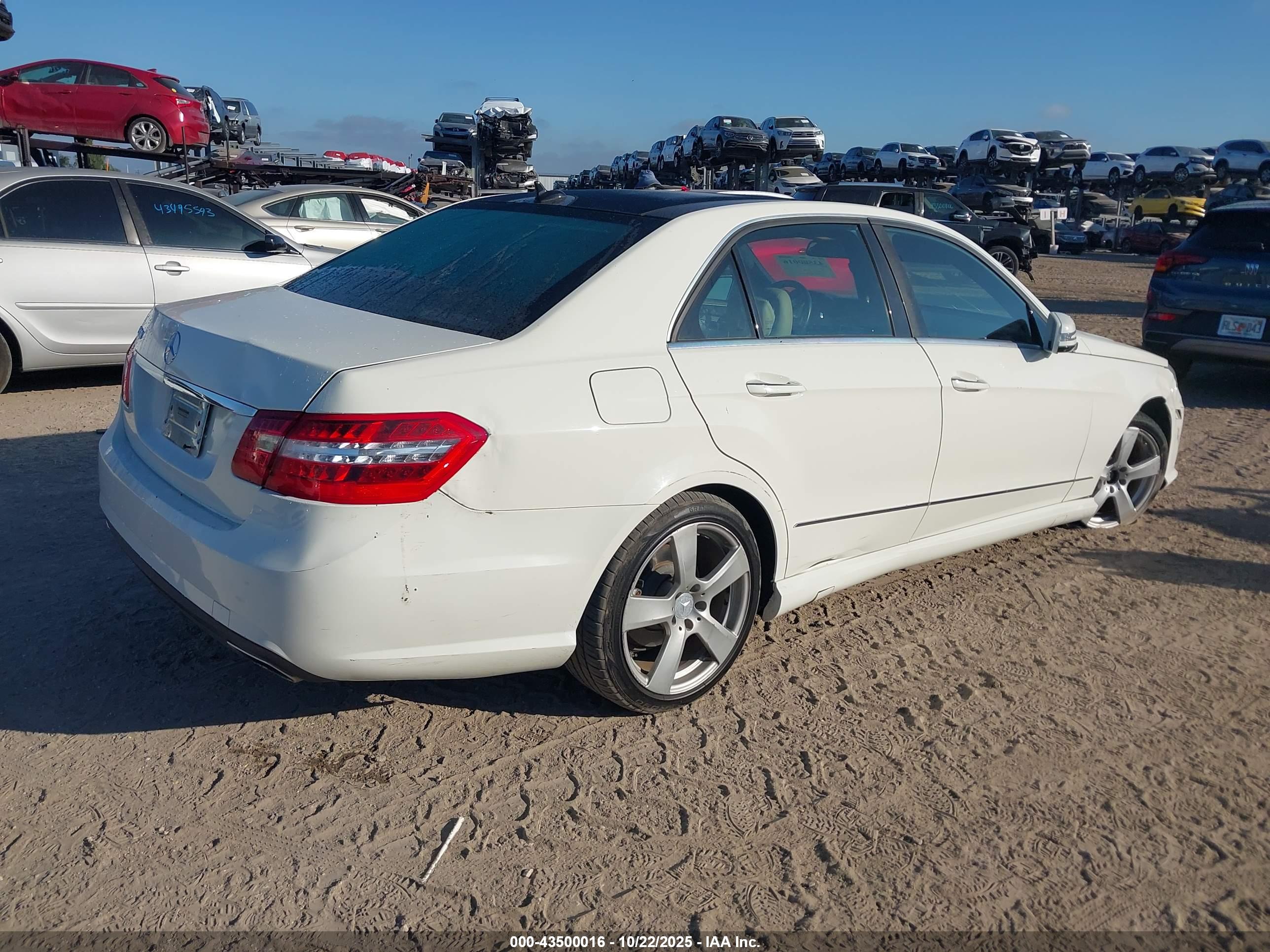 MERCEDES-BENZ E image 4