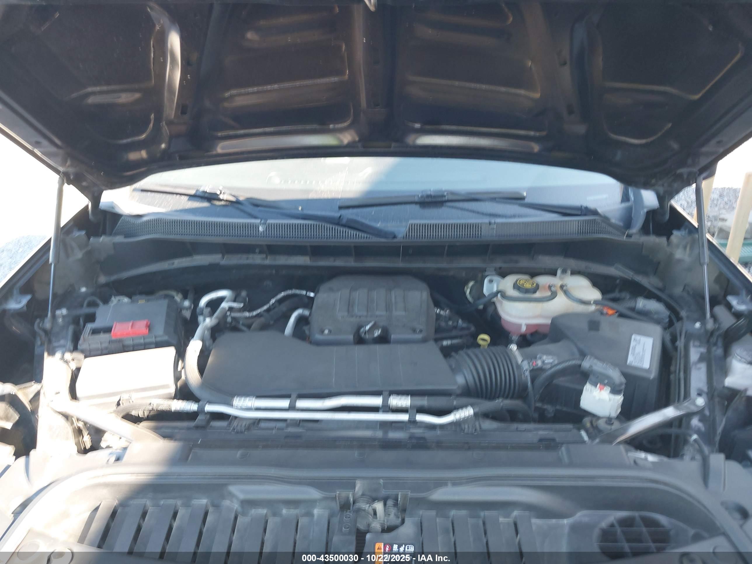 CHEVROLET SILVERADO image 10