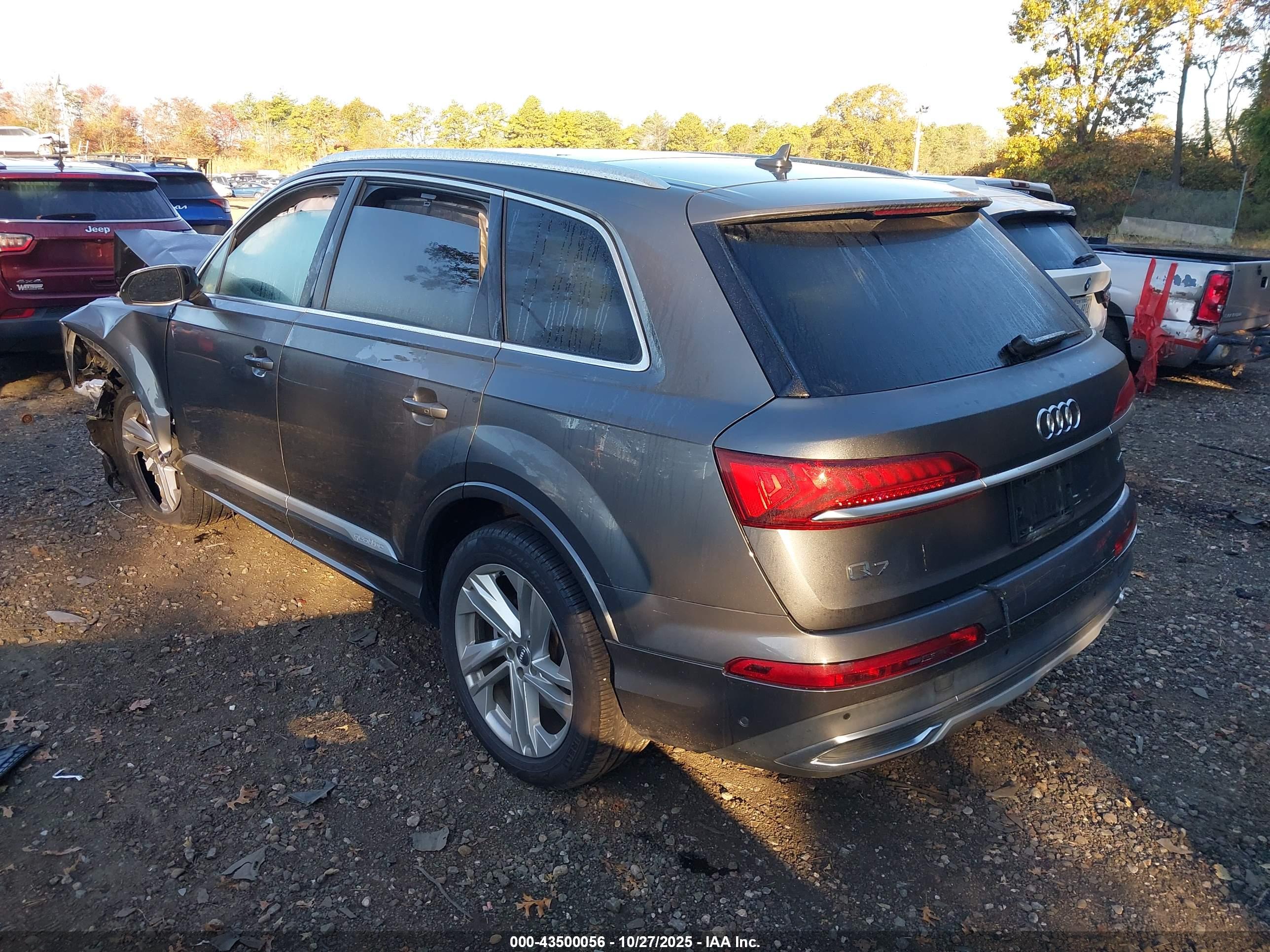 AUDI Q7 image 3