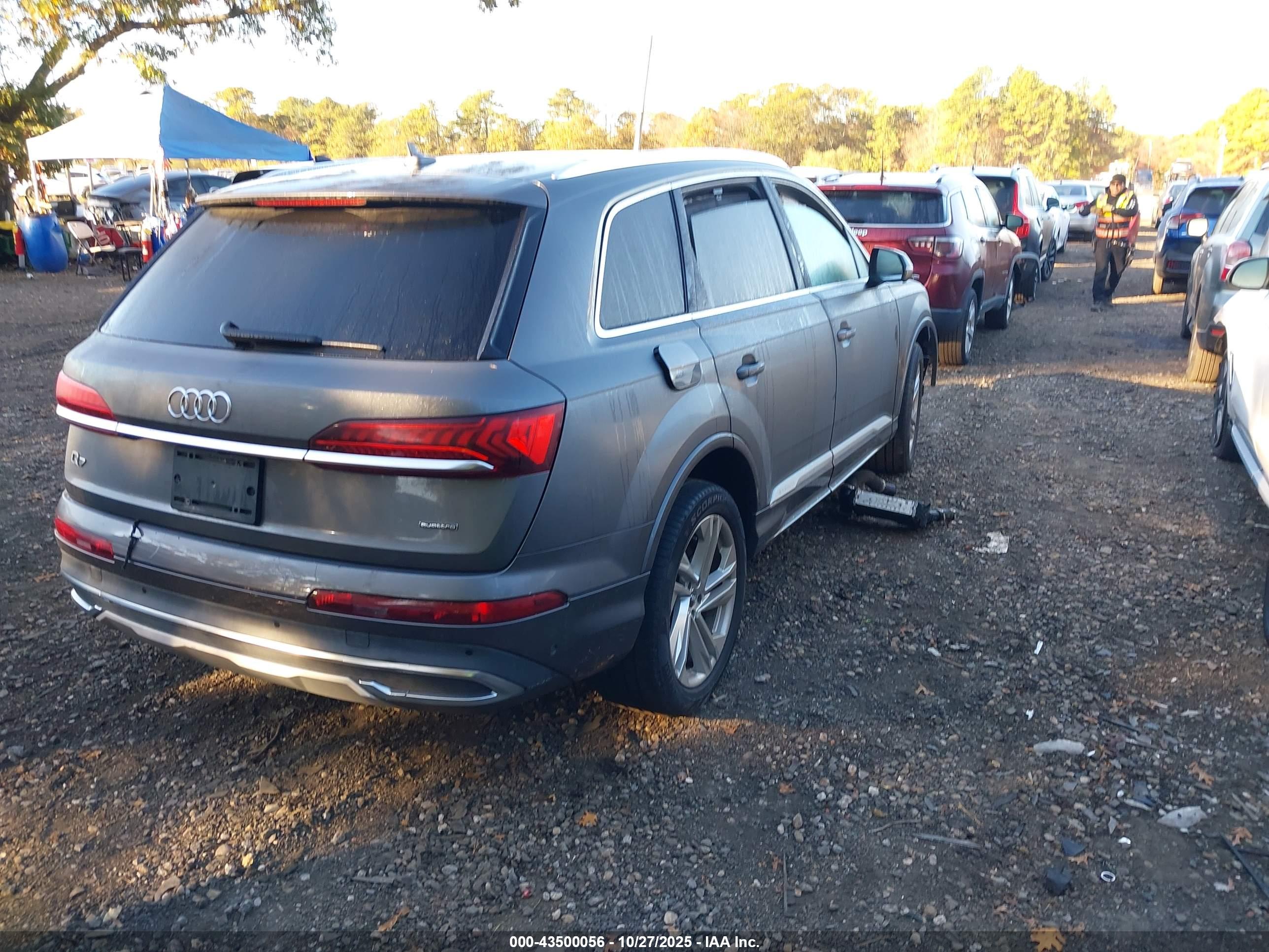 AUDI Q7 image 4