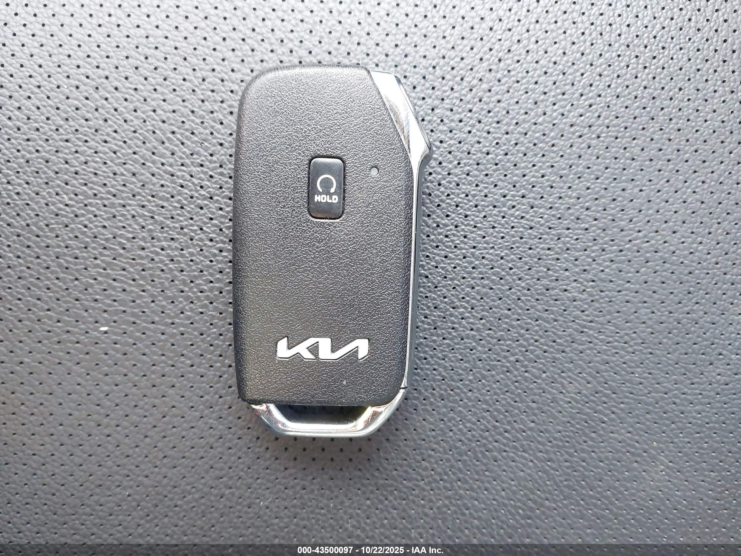 KIA SPORTAGE image 11