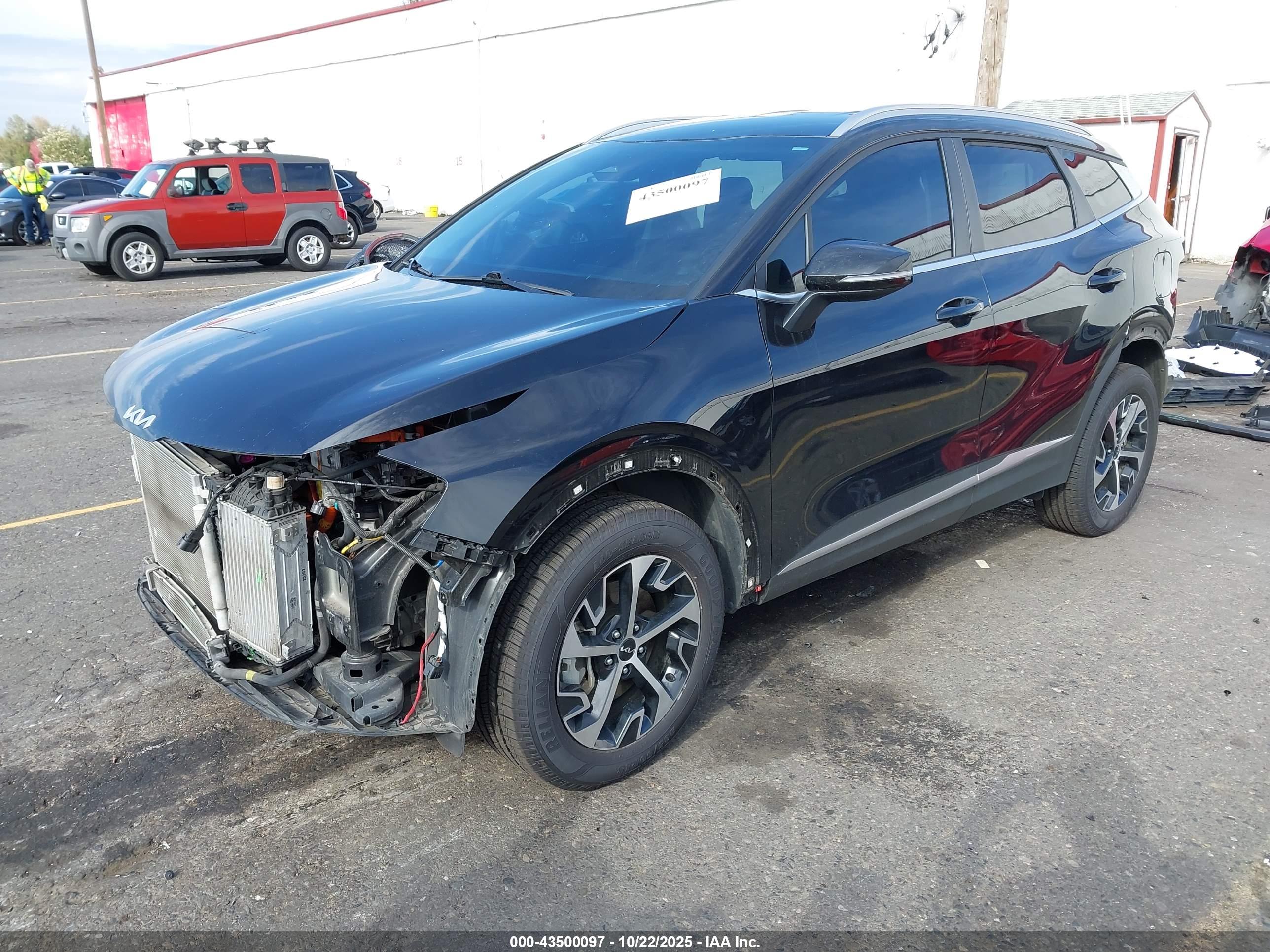 KIA SPORTAGE image 2