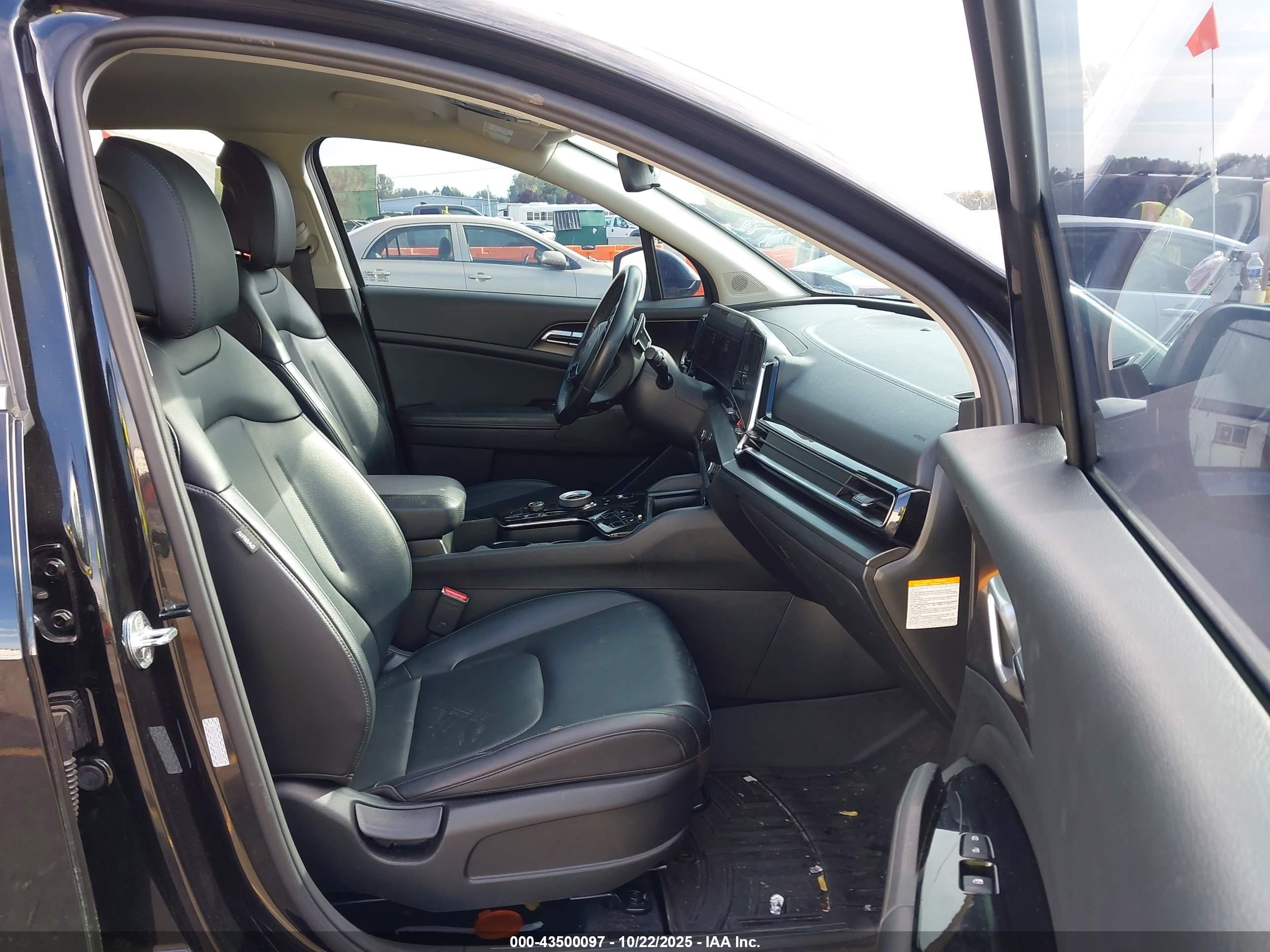 KIA SPORTAGE image 5