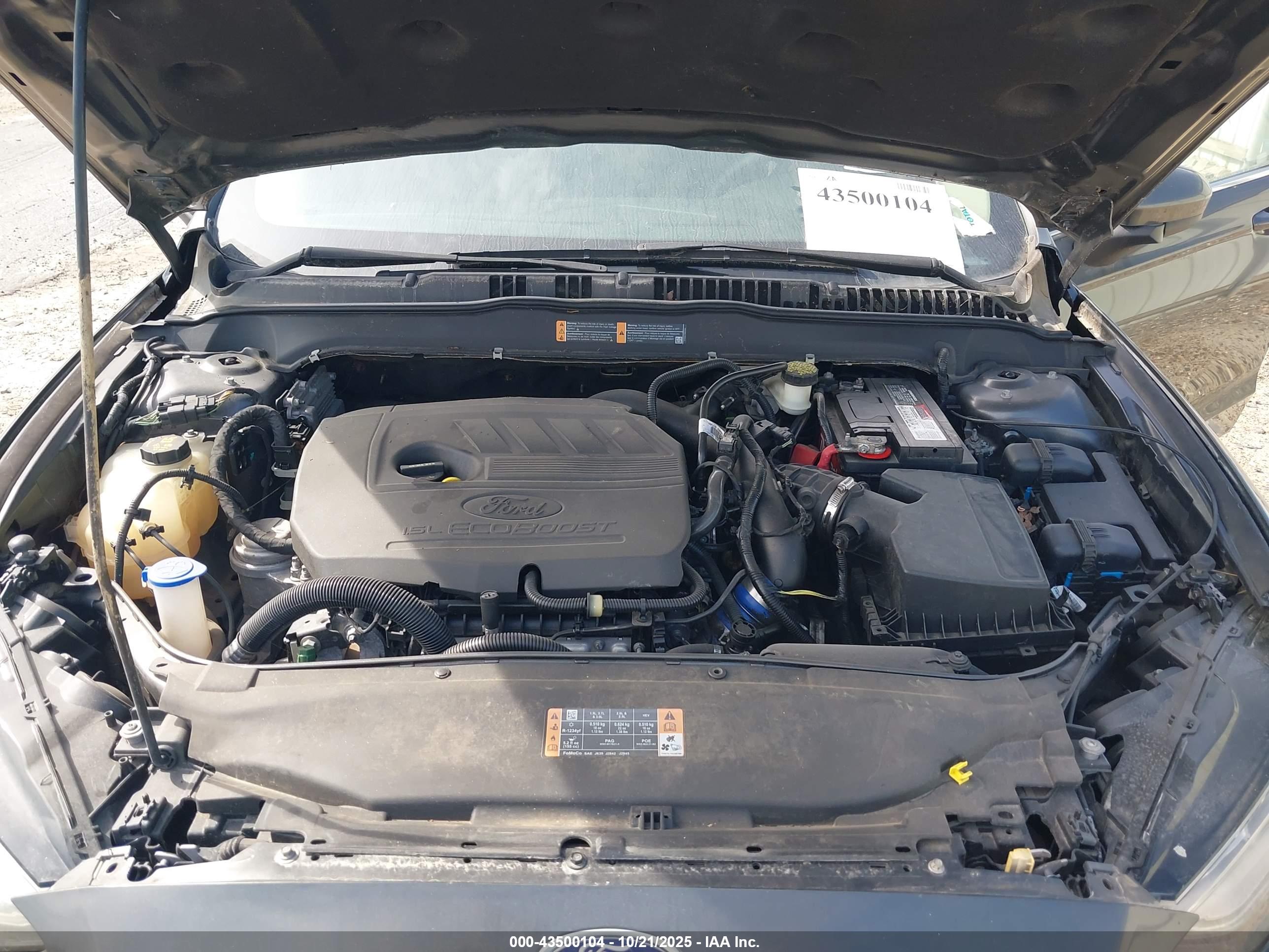 FORD FUSION image 10