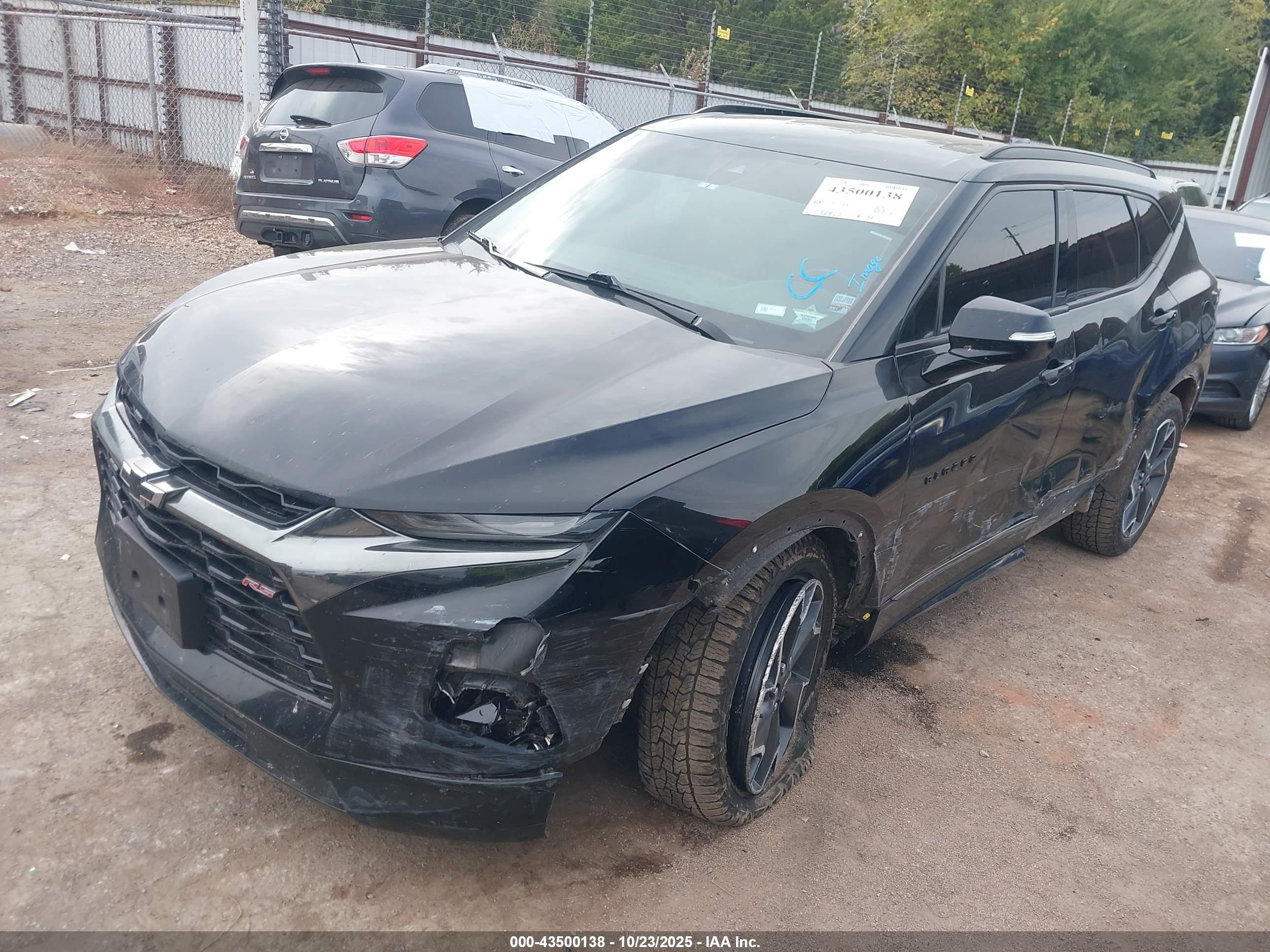 CHEVROLET BLAZER image 2