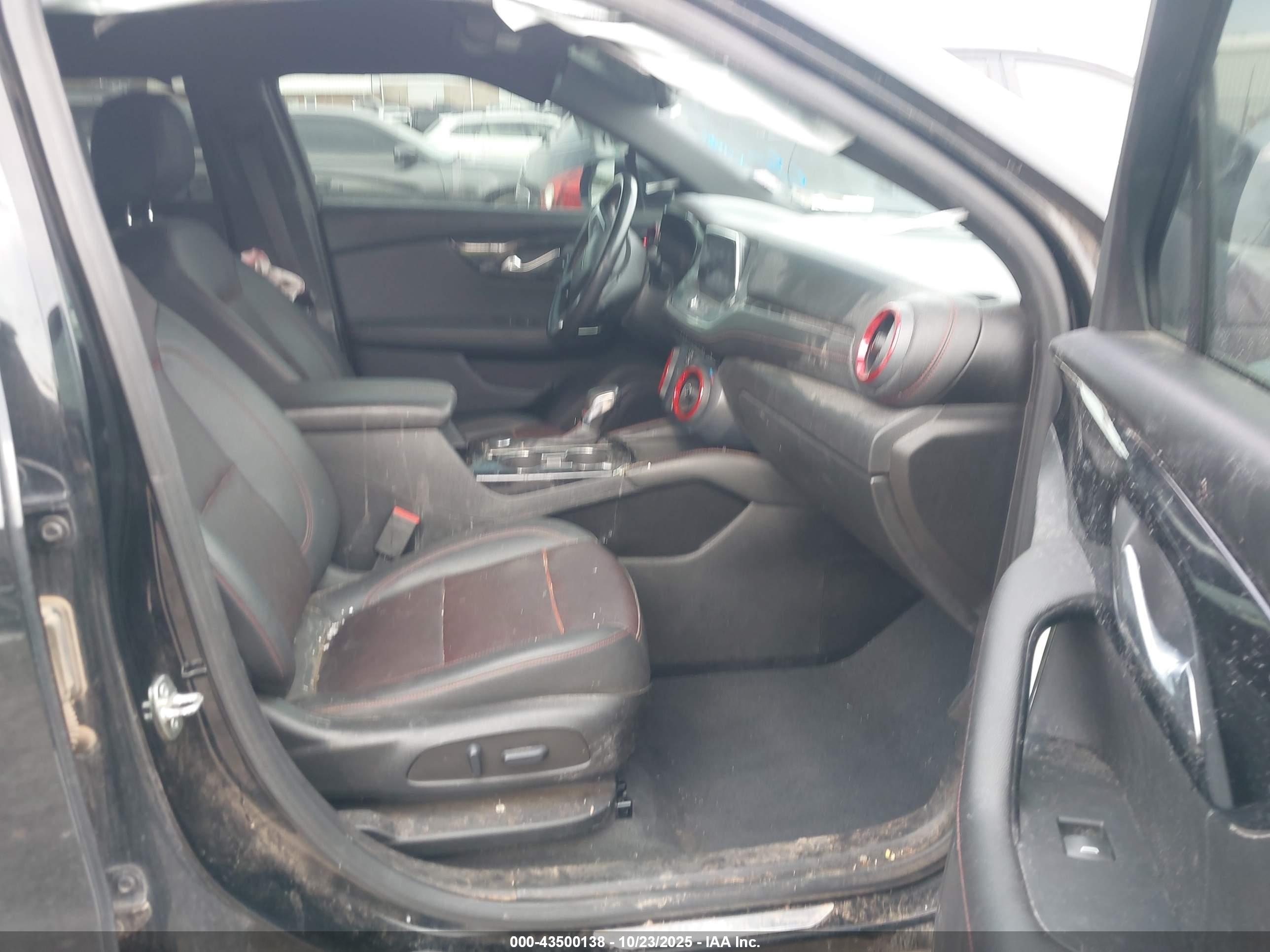 CHEVROLET BLAZER image 5