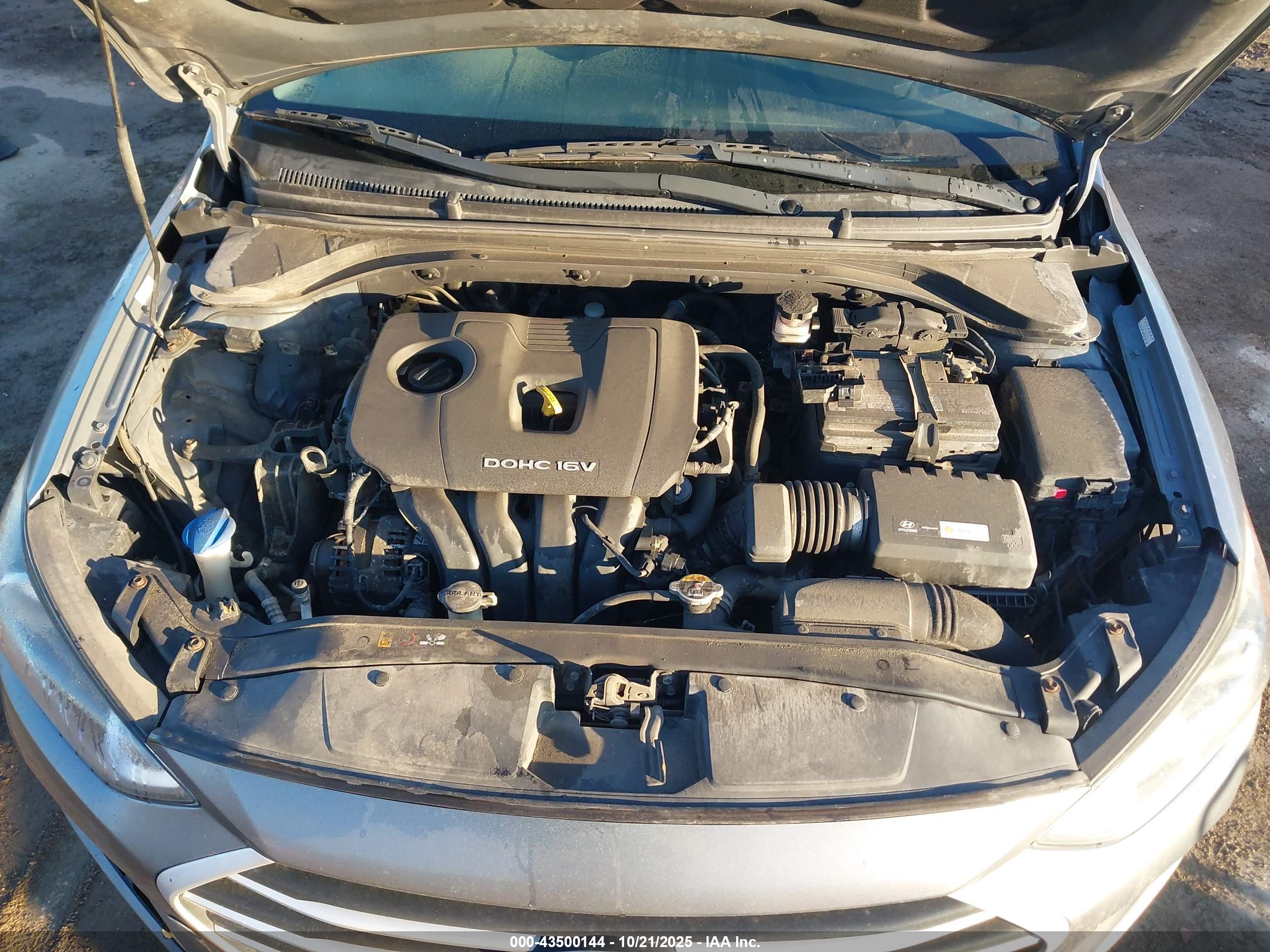 HYUNDAI ELANTRA image 10