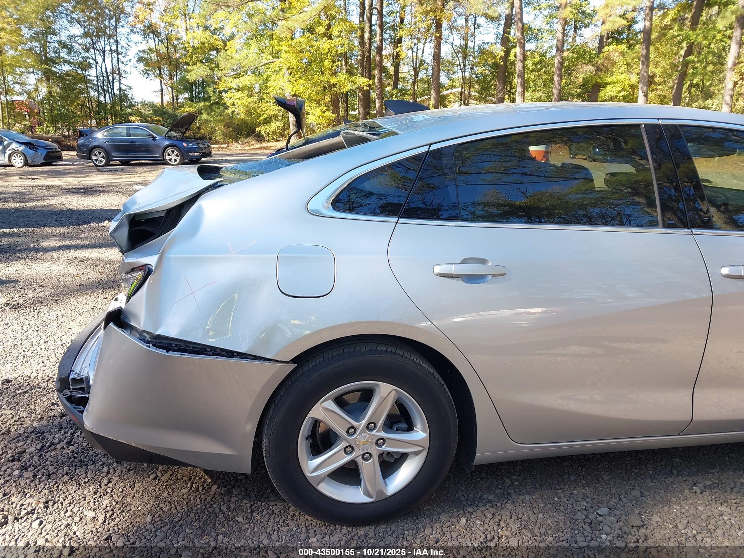 CHEVROLET MALIBU image 6