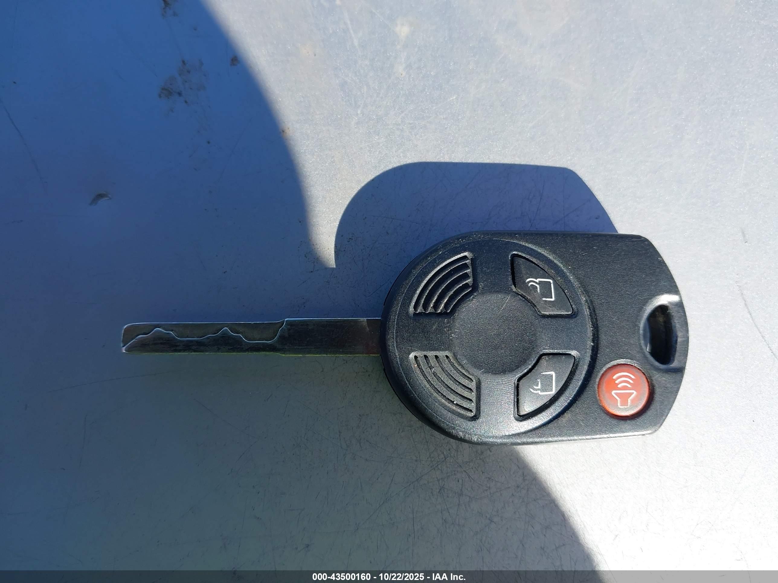 FORD ESCAPE image 11