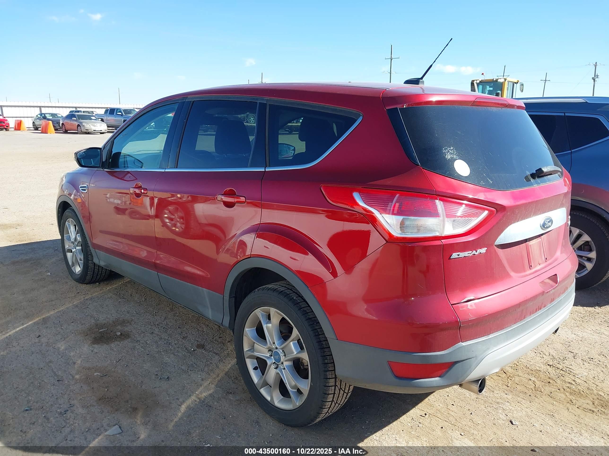 FORD ESCAPE image 3