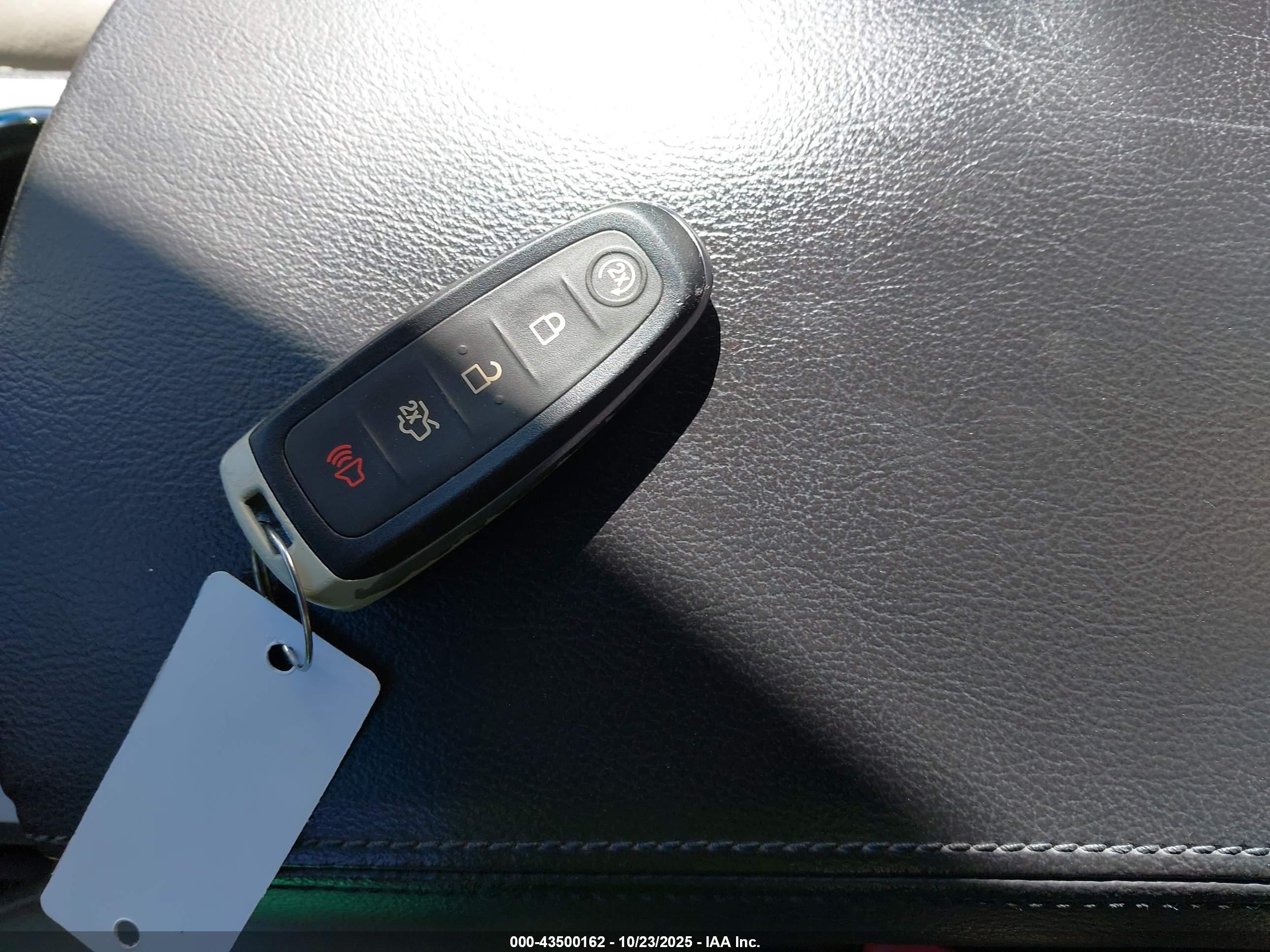 FORD EXPLORER image 11