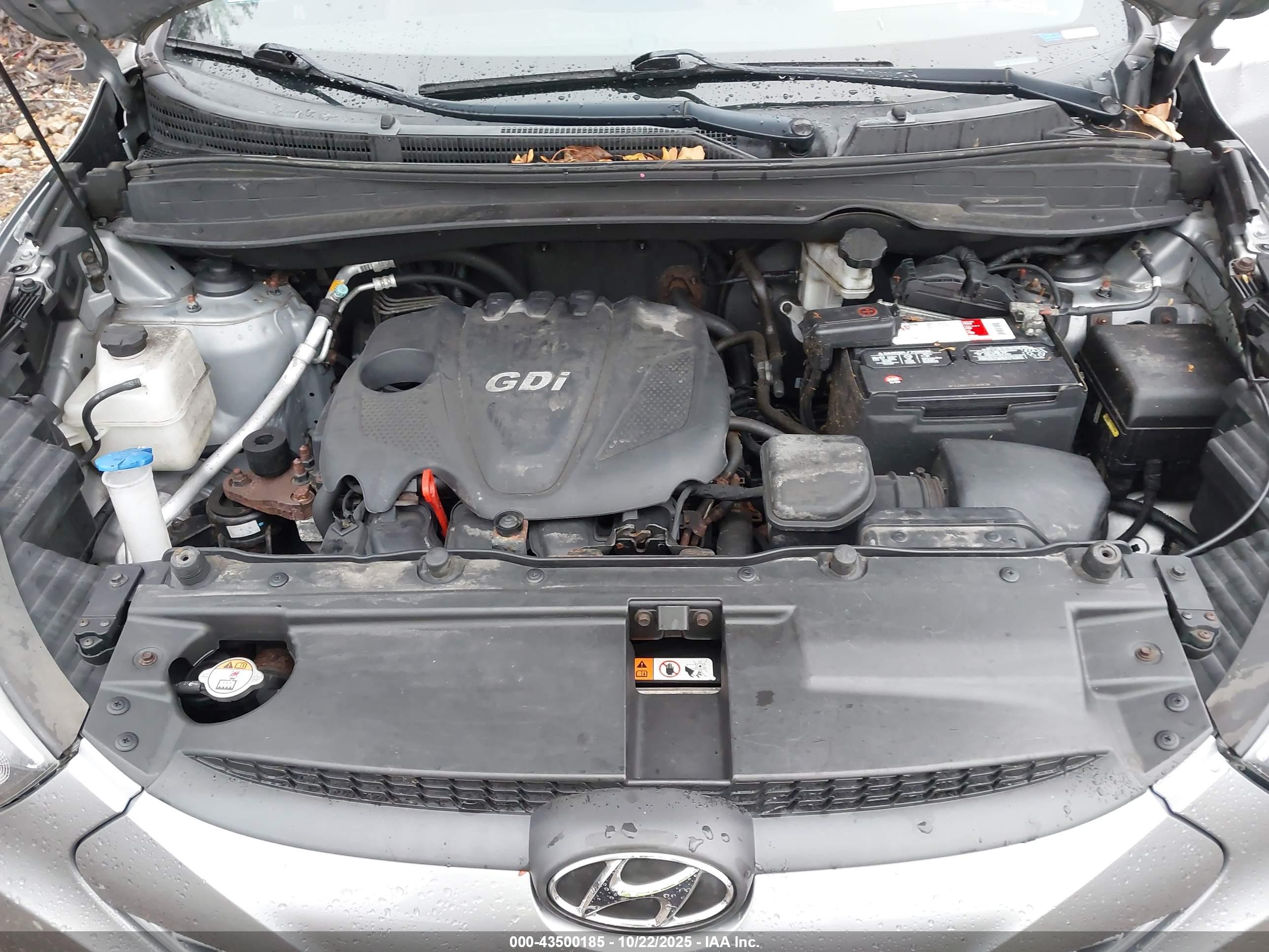 HYUNDAI TUCSON image 10