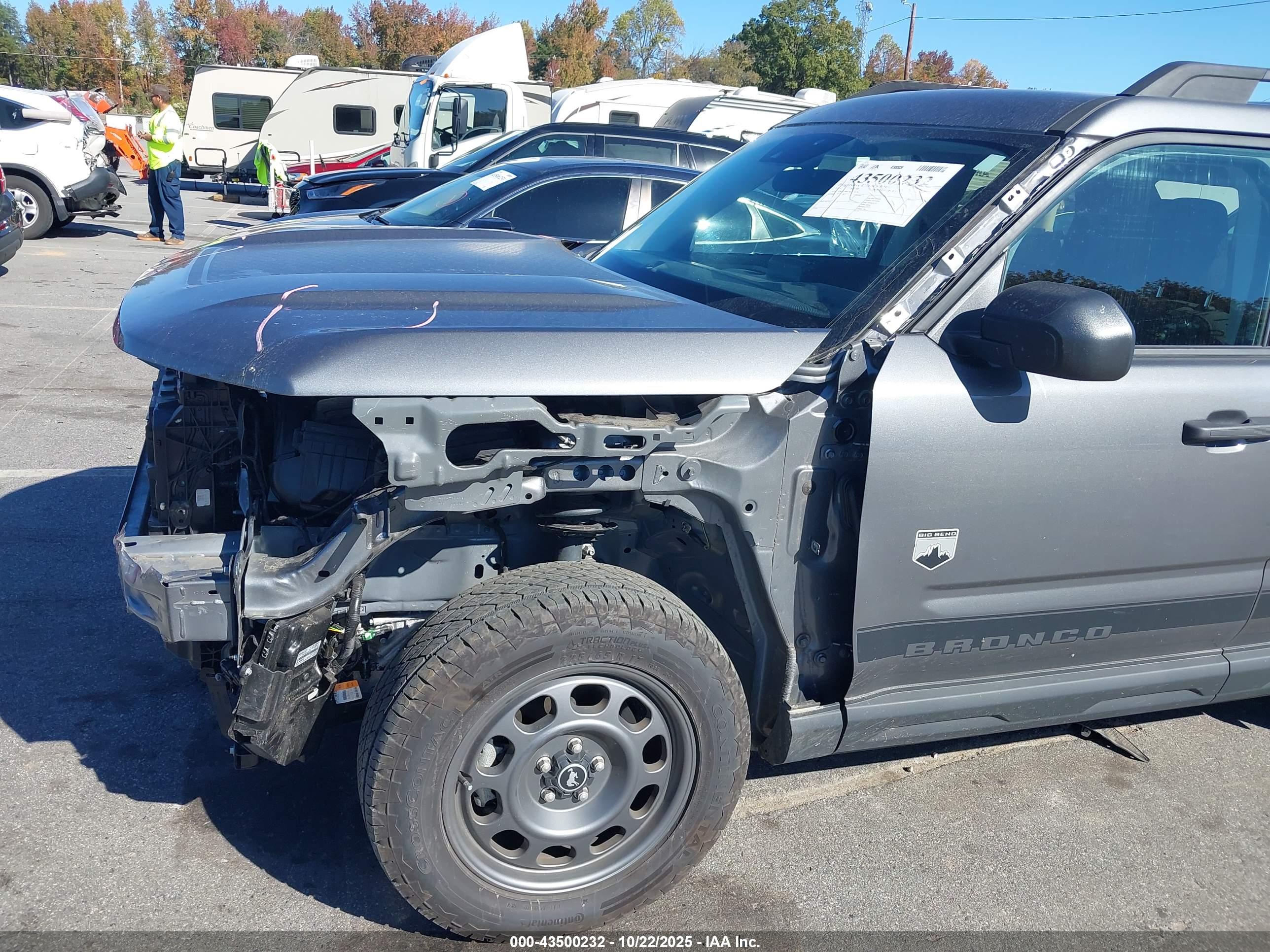 FORD BRONCO image 6