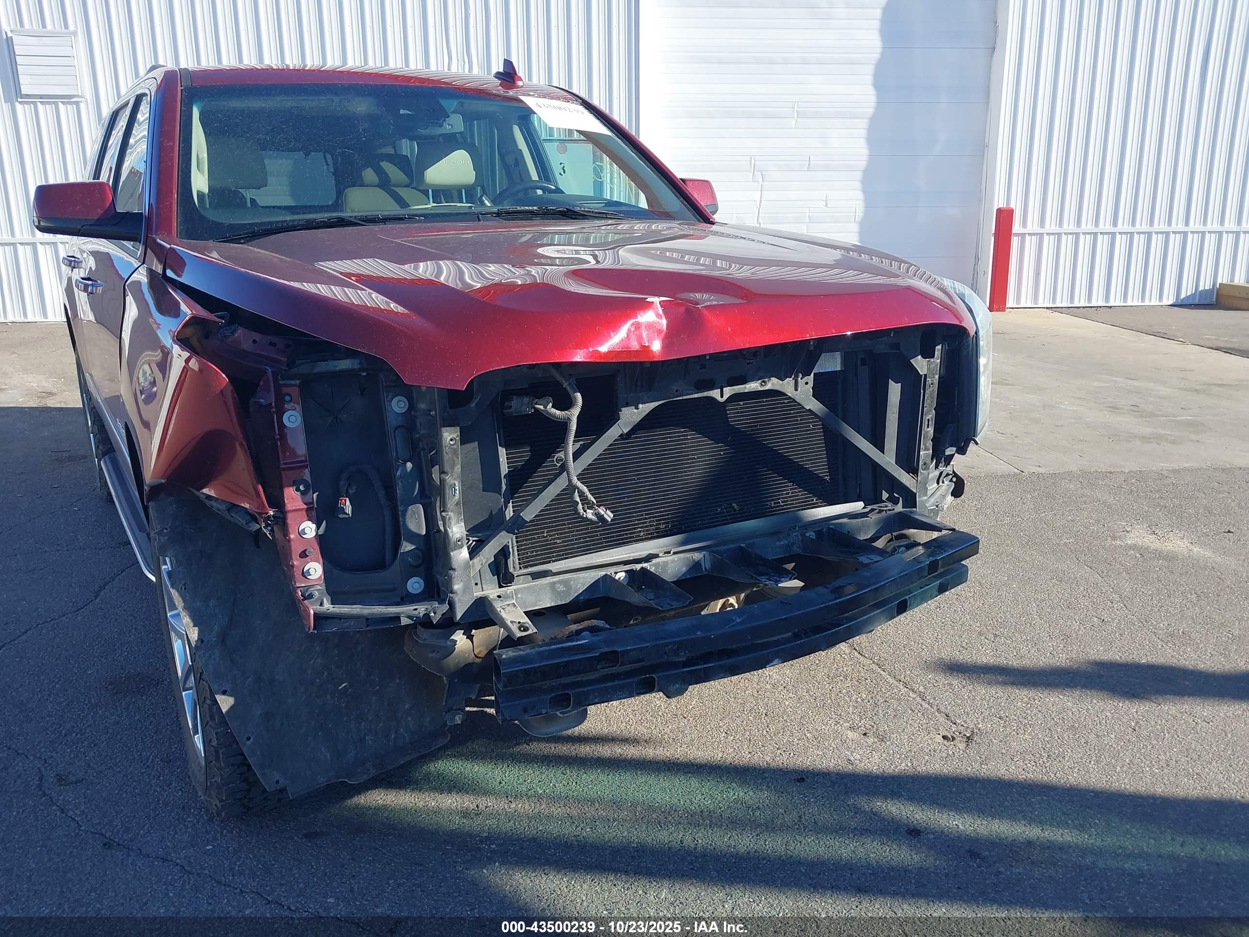 GMC YUKON image 6