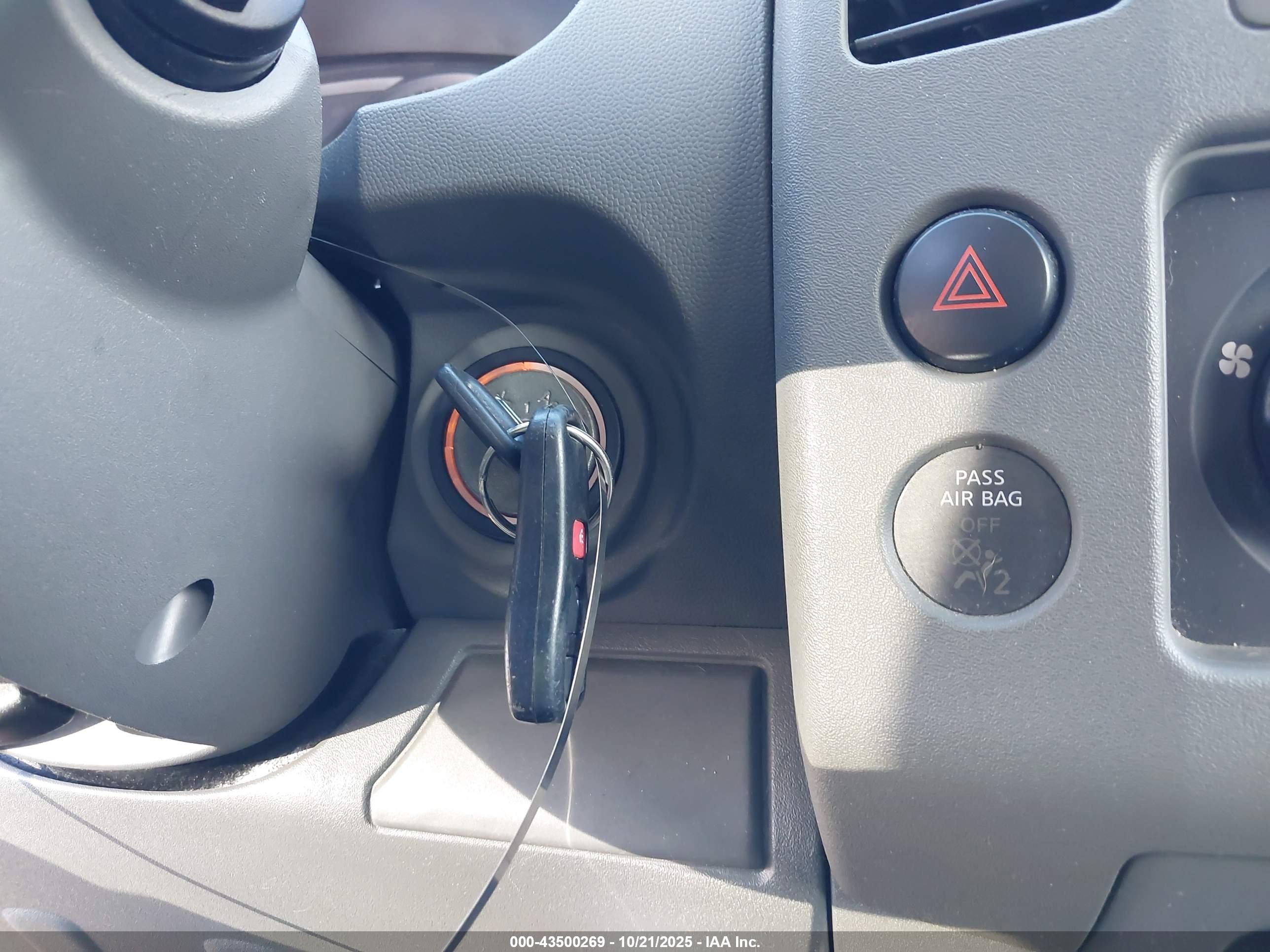 NISSAN FRONTIER image 11