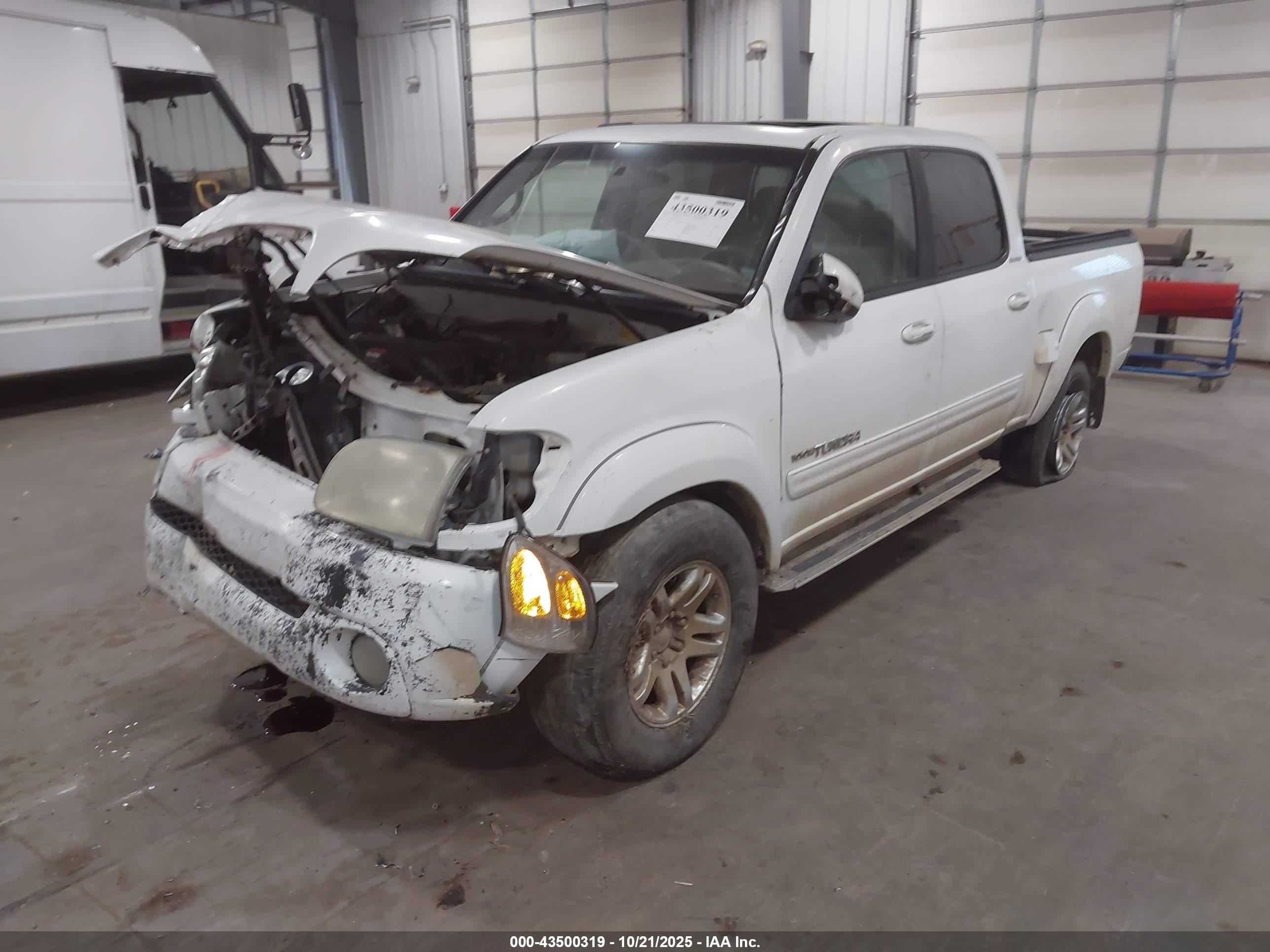 TOYOTA TUNDRA image 2