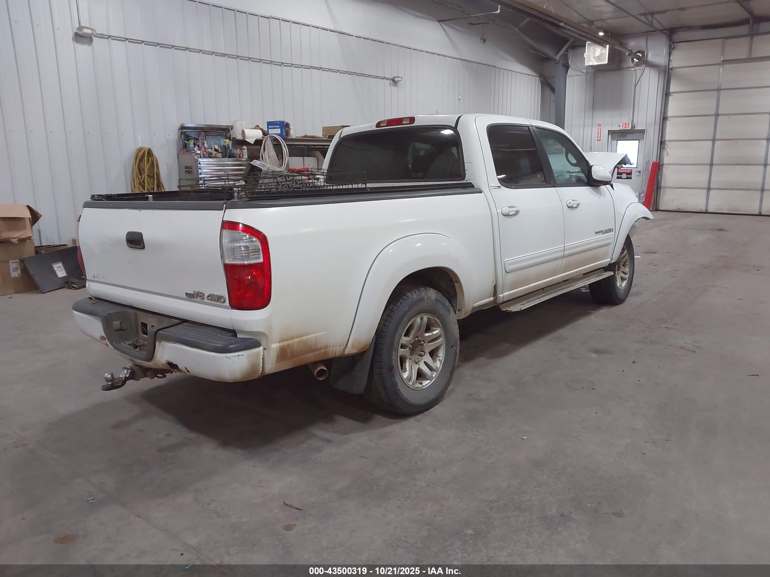 TOYOTA TUNDRA image 4