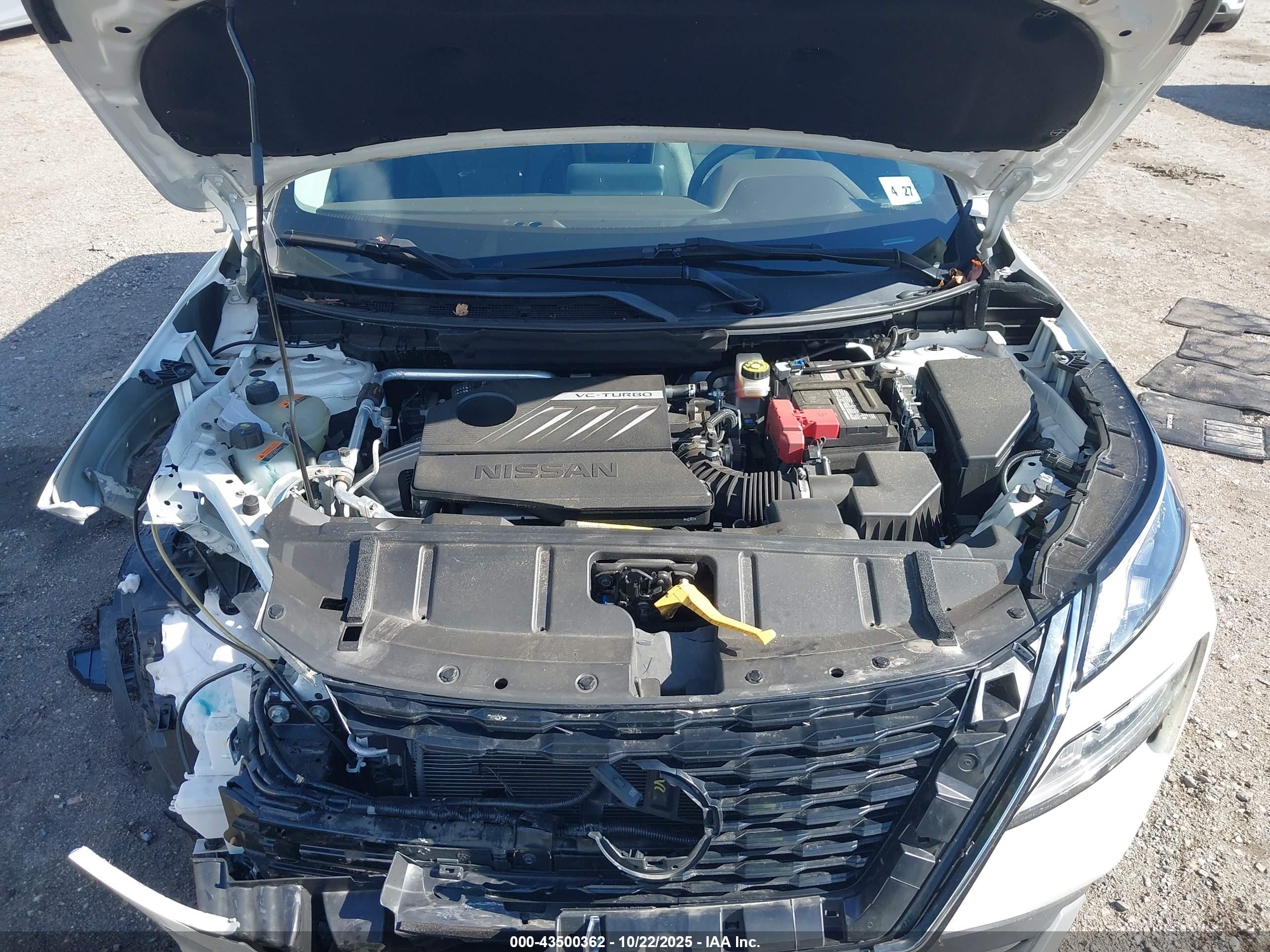 NISSAN ROGUE image 10