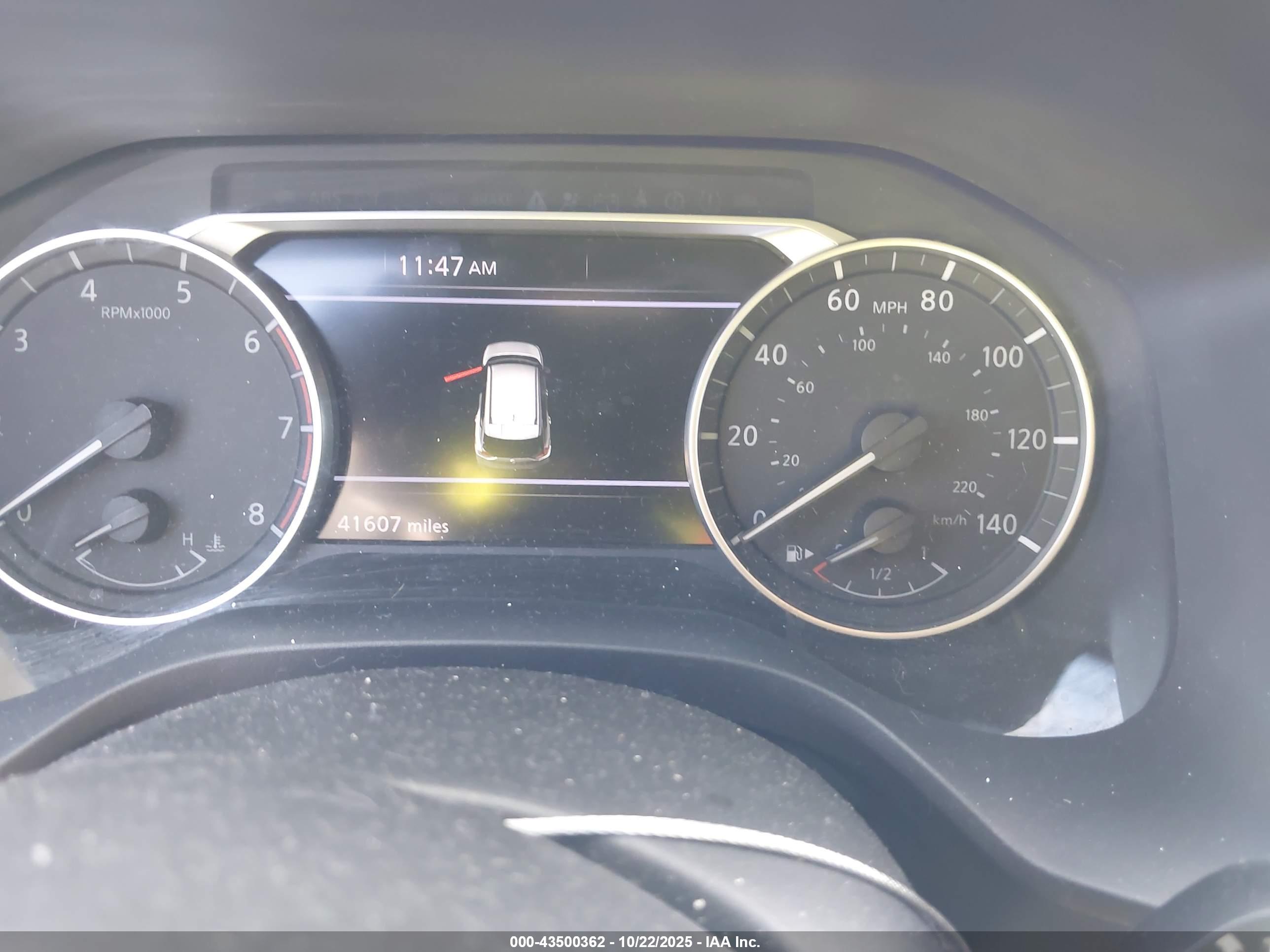NISSAN ROGUE image 7