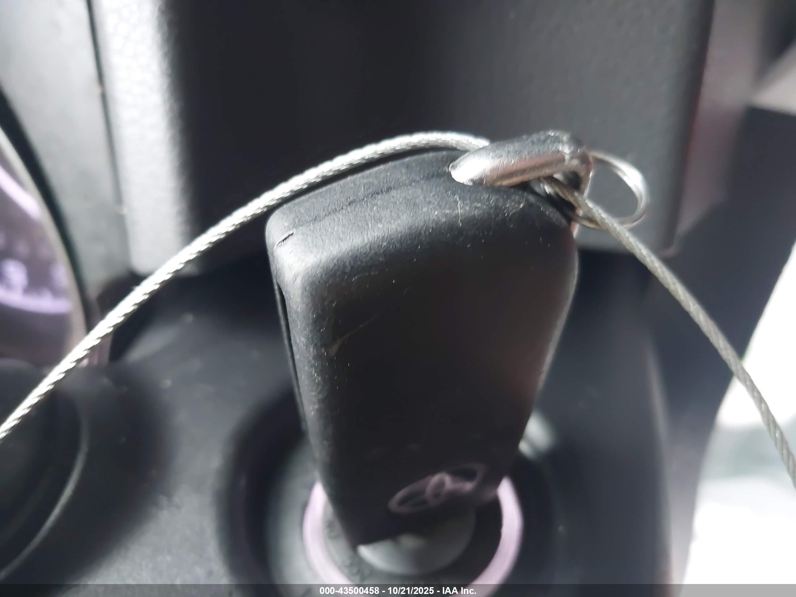 TOYOTA CAMRY image 11