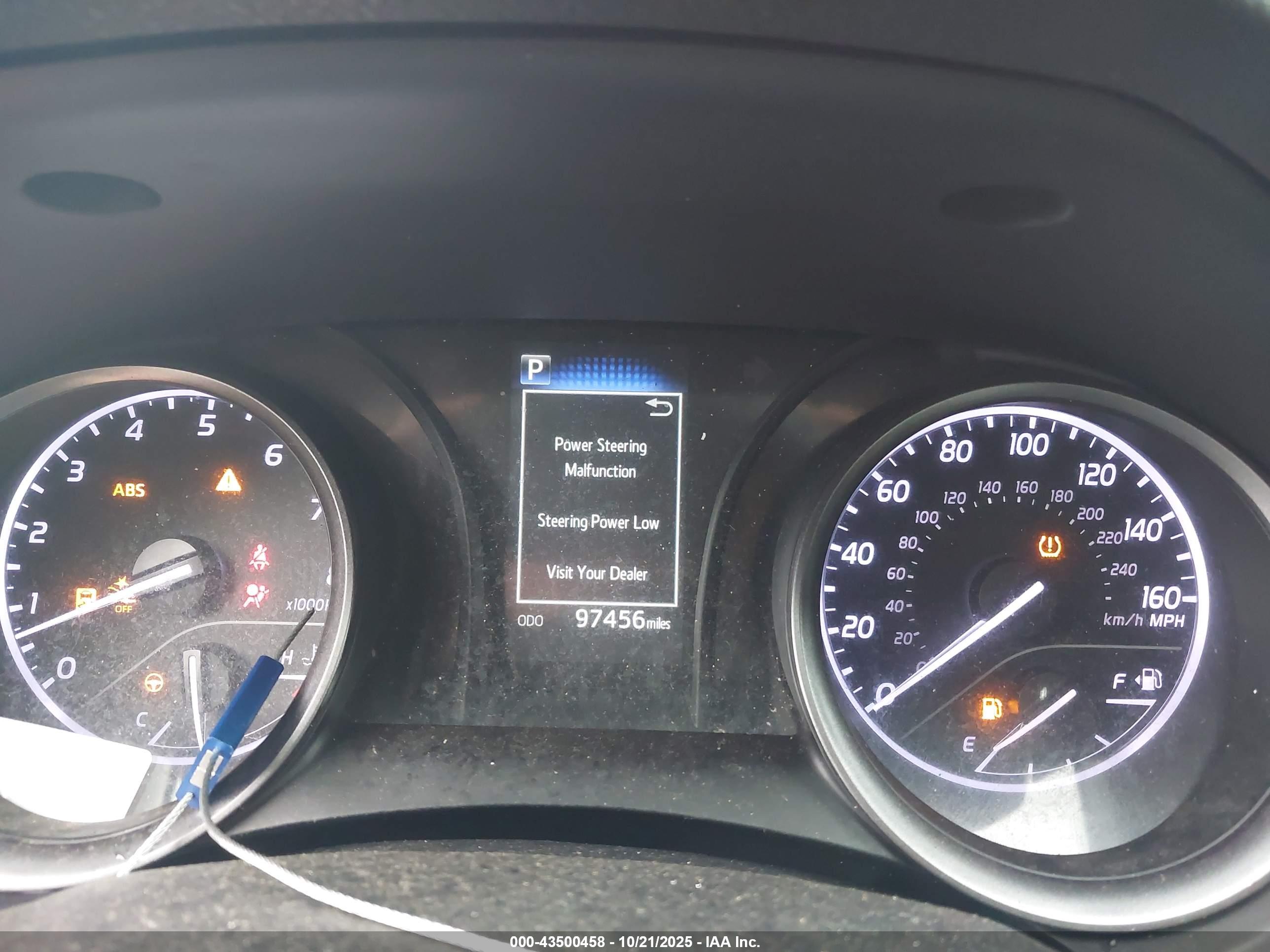 TOYOTA CAMRY image 7