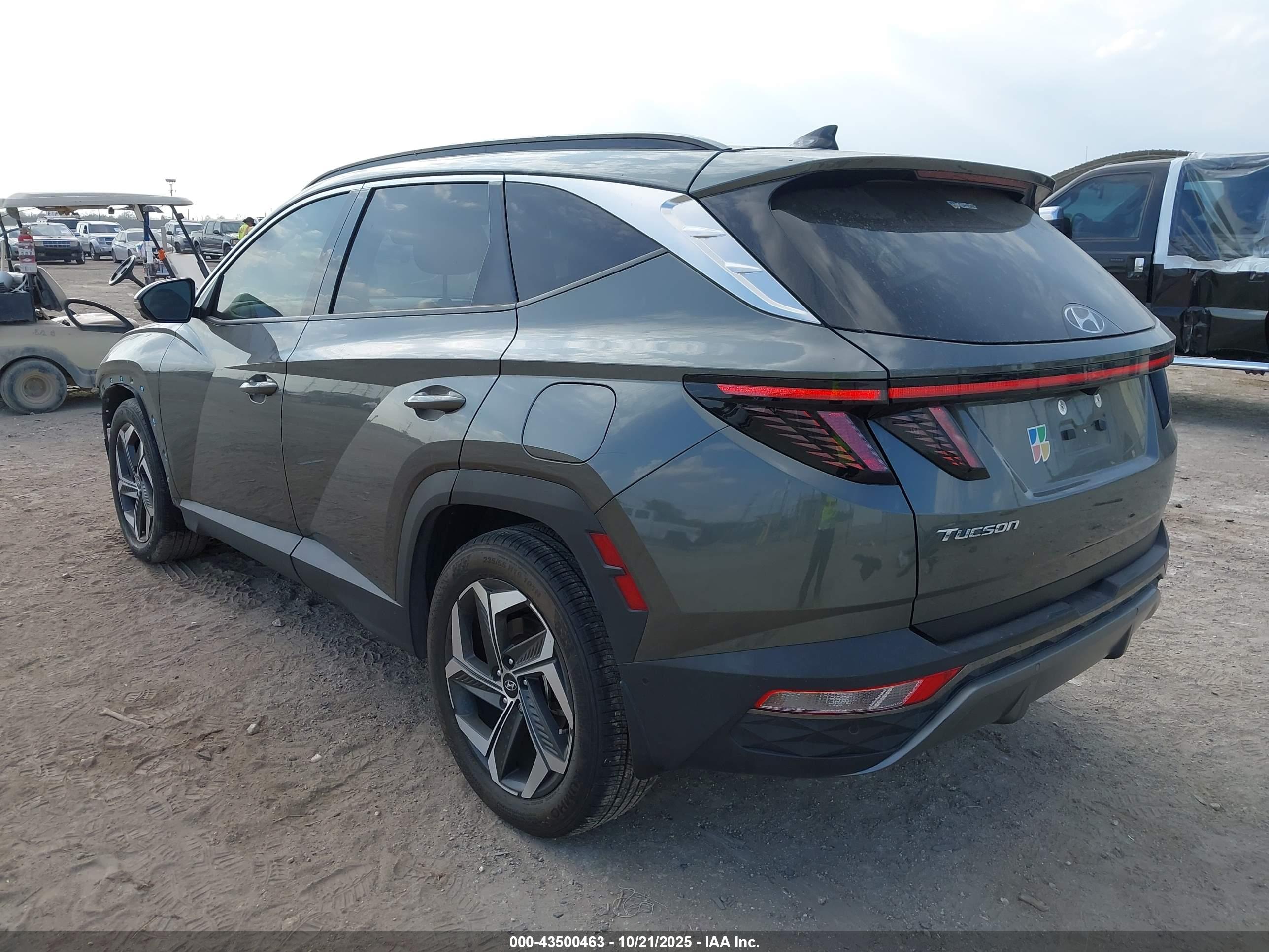 HYUNDAI TUCSON image 3