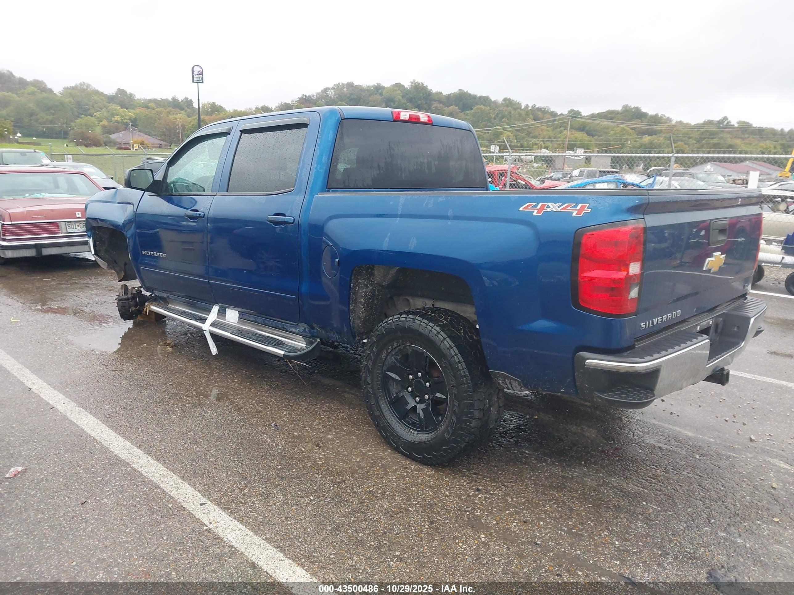 CHEVROLET SILVERADO image 3