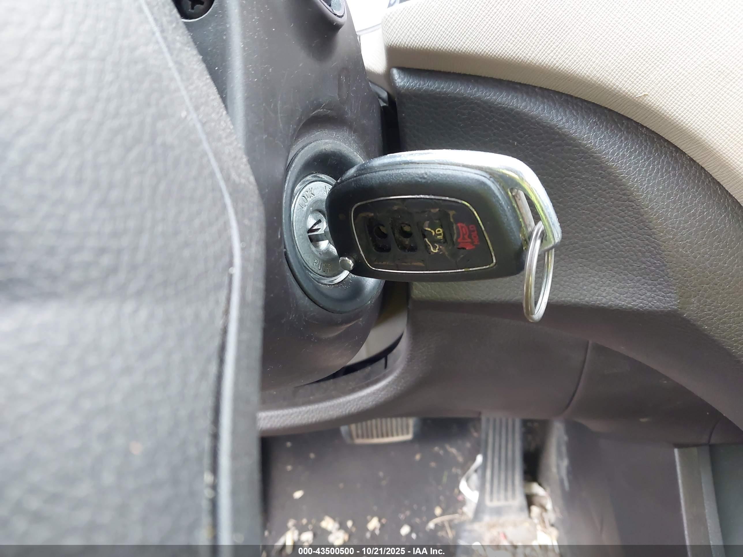 HYUNDAI SANTA image 11