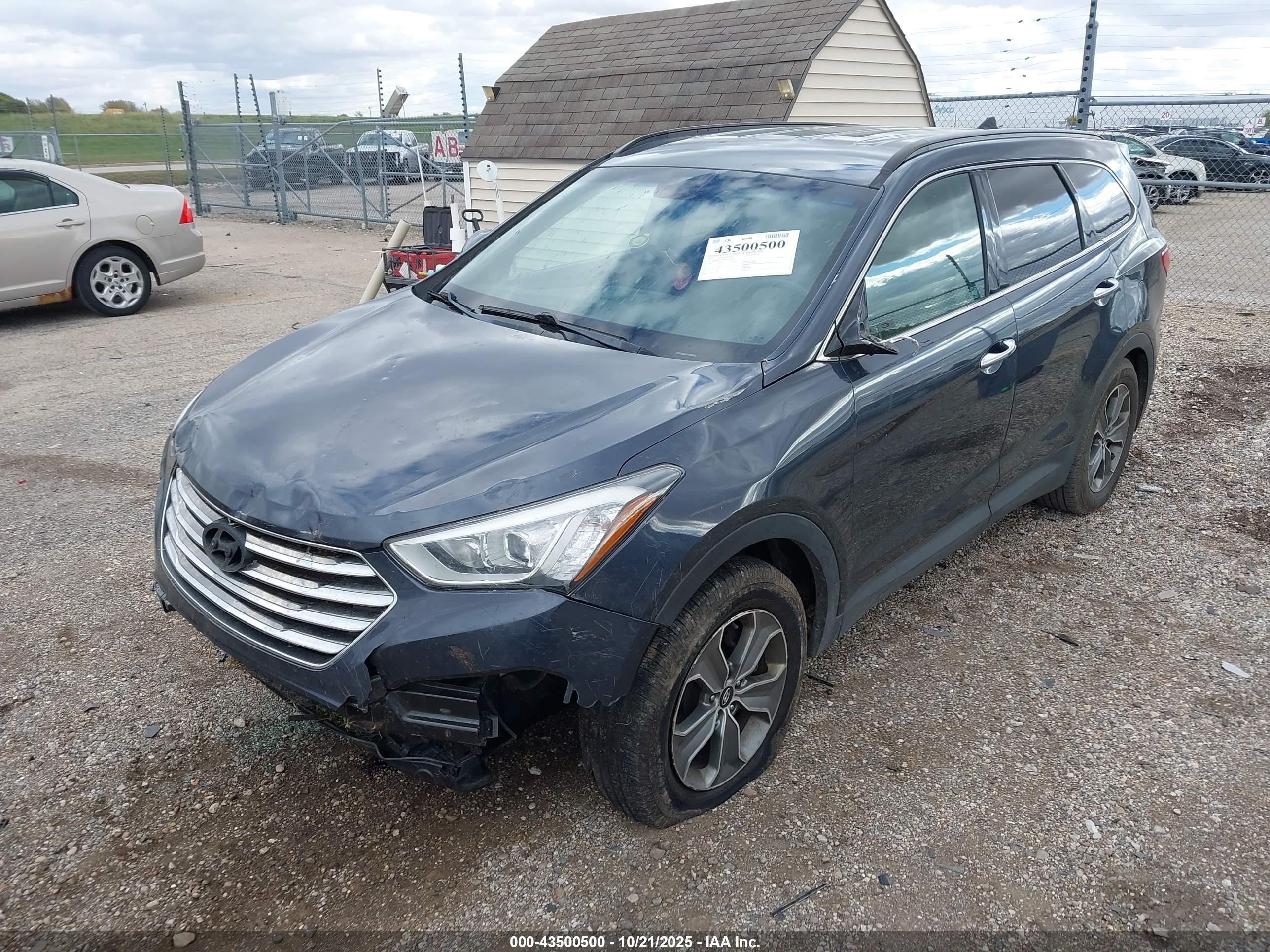 HYUNDAI SANTA image 2