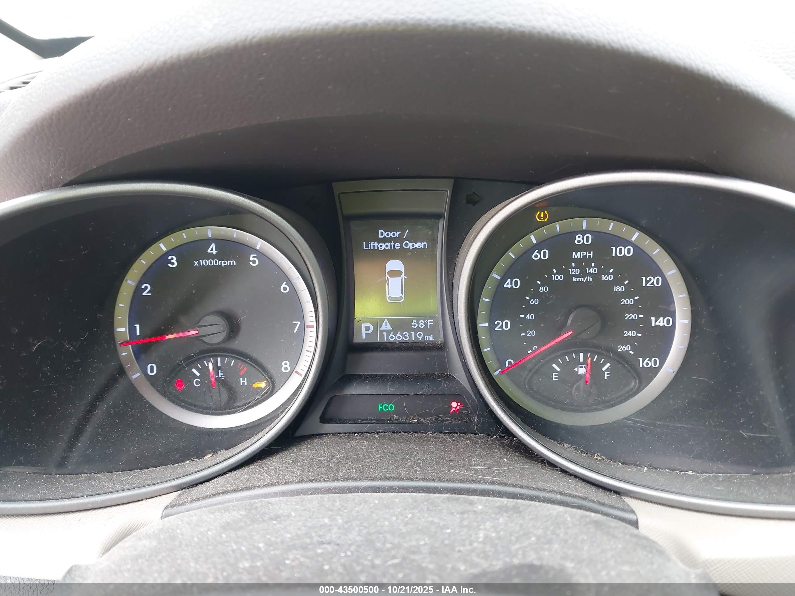 HYUNDAI SANTA image 7