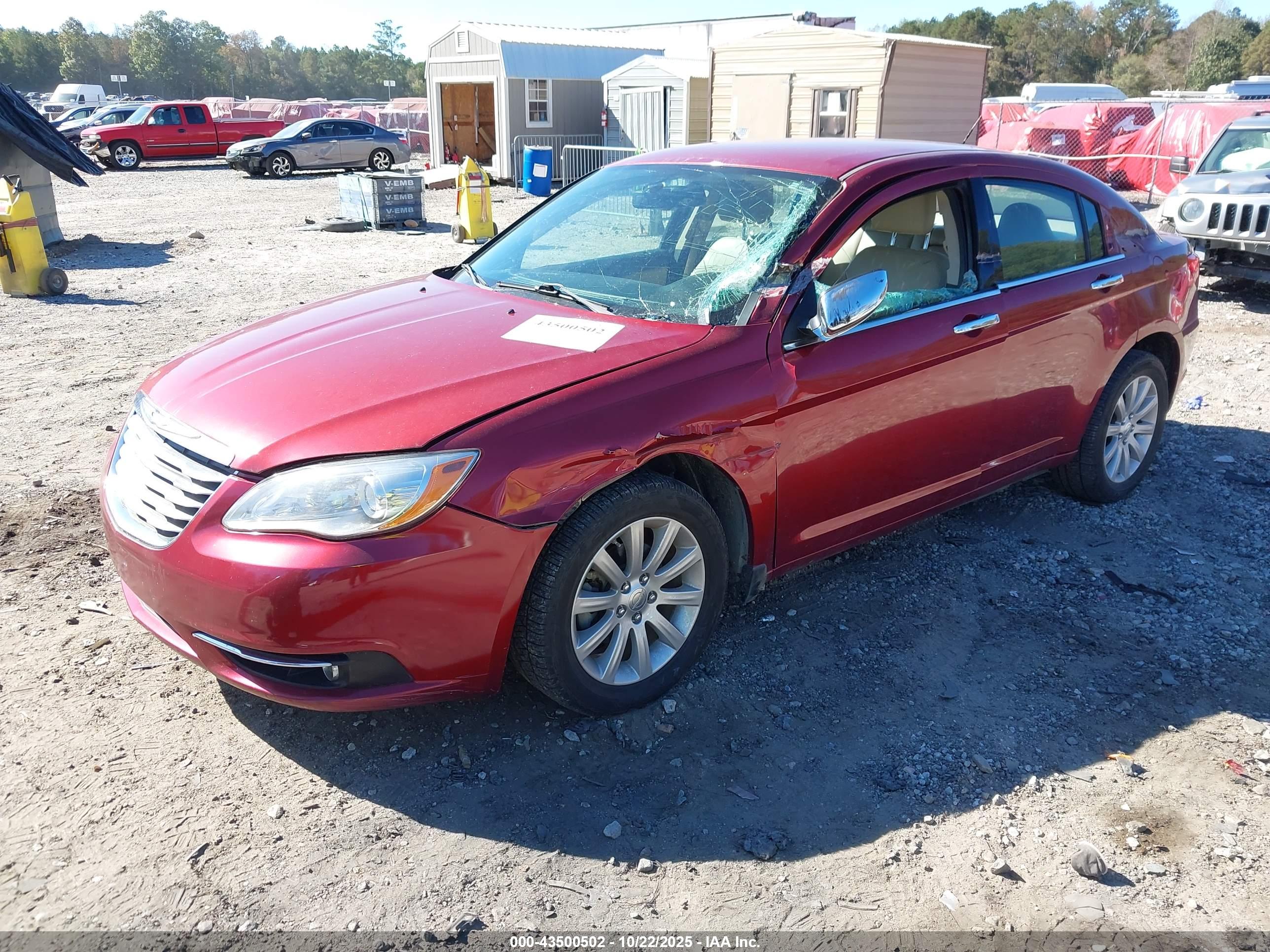 CHRYSLER 200 image 2