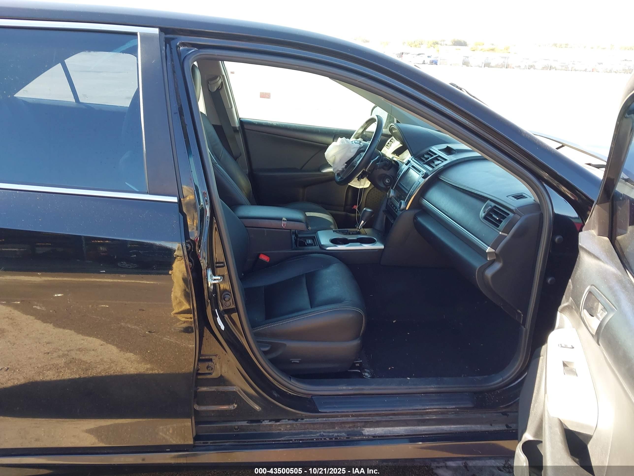 TOYOTA CAMRY image 5